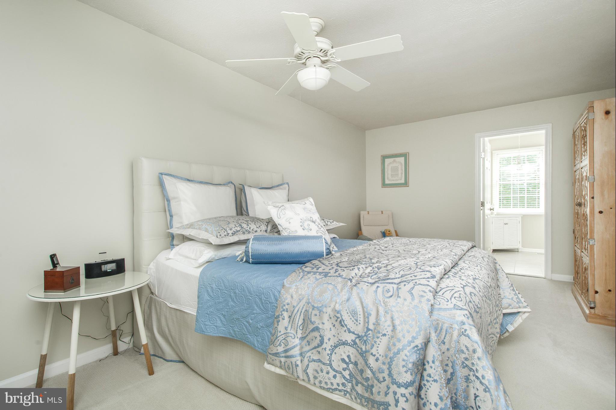 SARAWOODS - Residential