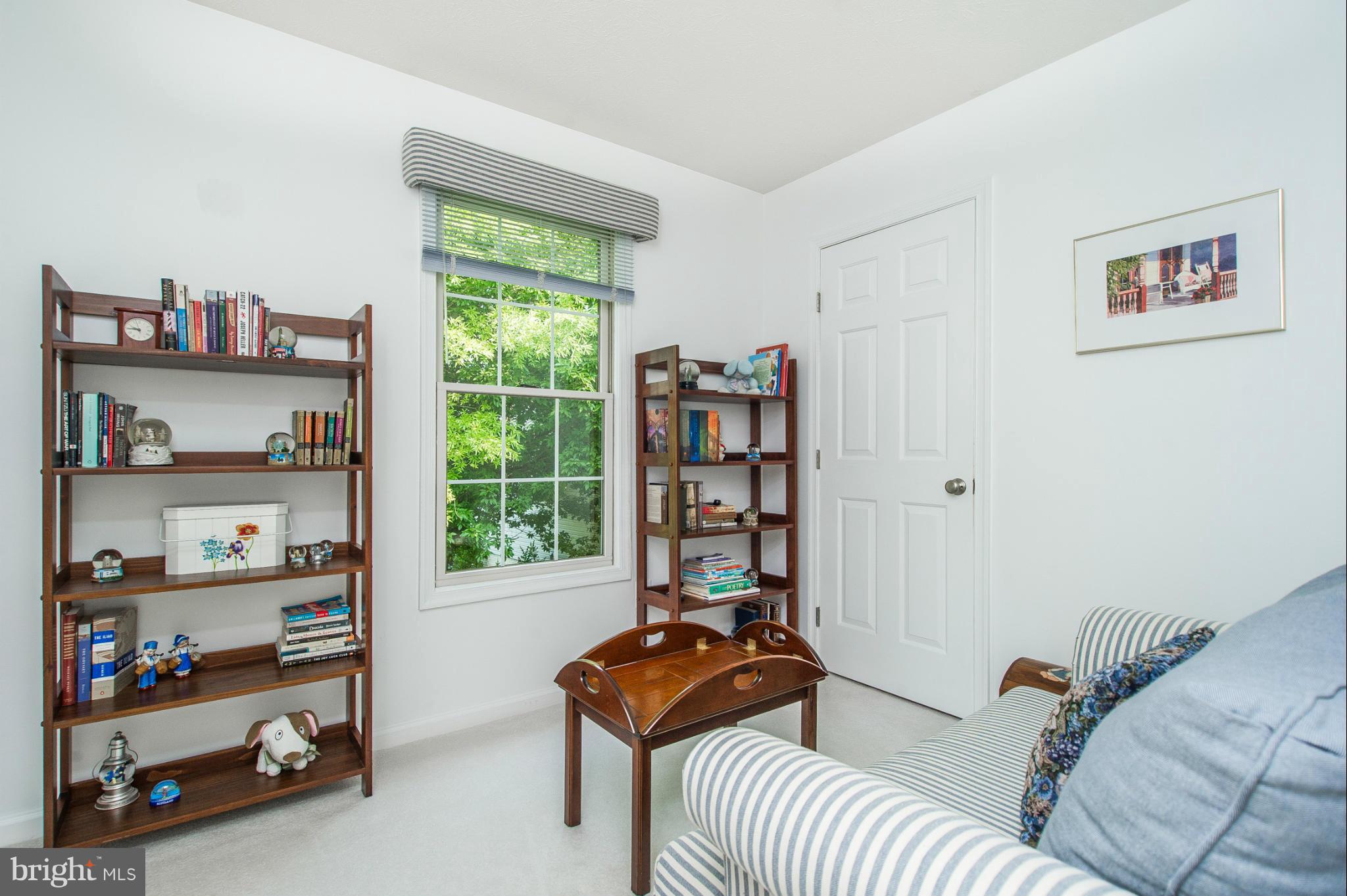 SARAWOODS - Residential