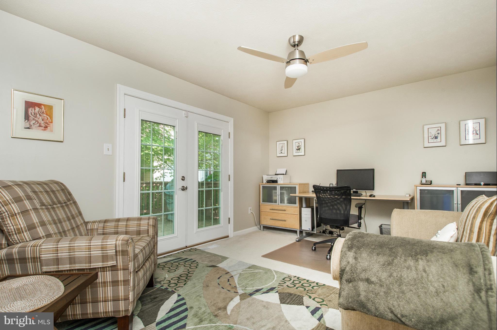 SARAWOODS - Residential