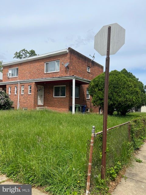 Townhouse For Sale - 4400 Norfolk Avenue<br/> BALTIMORE, MD 21216