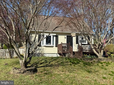 Photo of 14806 Alabama Avenue, WOODBRIDGE, VA 22191 (MLS # VAPW2118206)