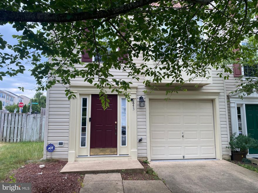 Fantastic 3-bed, 2.5-bath end unit townhouse! Spacious fenced backyard. Expansive eat-in kitchen with pantry. Generously sized living, dining, and sunroom area. The primary bedroom features a walk-in closet and en-suite bathroom. Enjoy outdoor gatherings on the deck of this remarkable property. Conveniently located near 95, new 17 South VRE, and major shopping centers.

Housing Vouchers Accepted. 
$25 Monthly Resident Benefits Package.
One-time Leasing Fee of $125 due with Move in Funds.
Sorry, No Cats - Max 2 Dogs 60lbs. Non-Refundable Pet Fee Due at Move-In. $450 Per Pet.