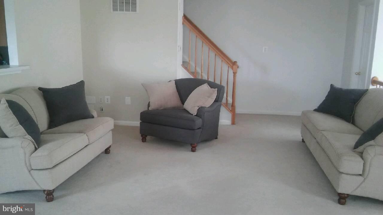 JACKSONS RIDGE CONDOS - Residential Lease