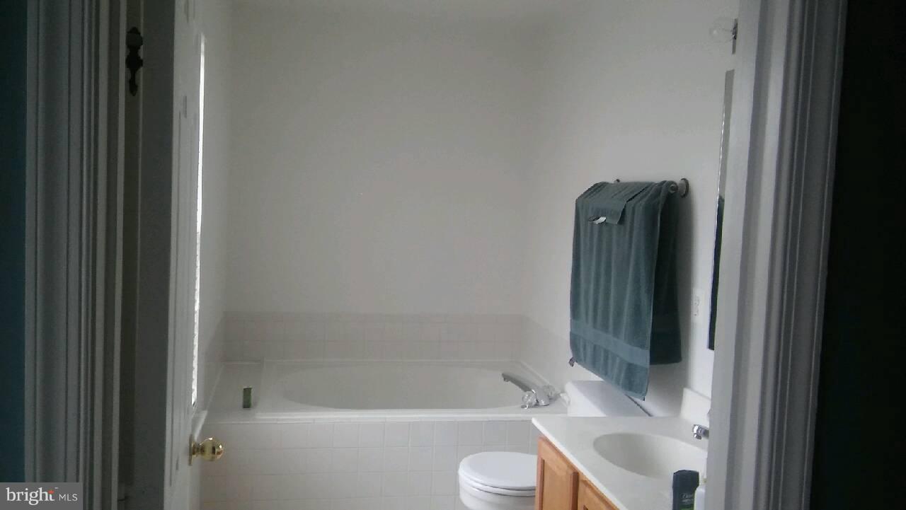 JACKSONS RIDGE CONDOS - Residential Lease