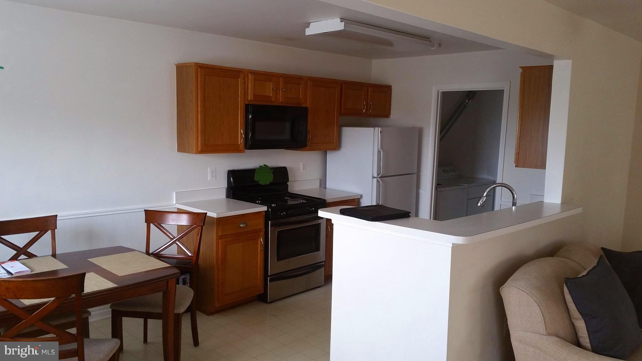 JACKSONS RIDGE CONDOS - Residential Lease