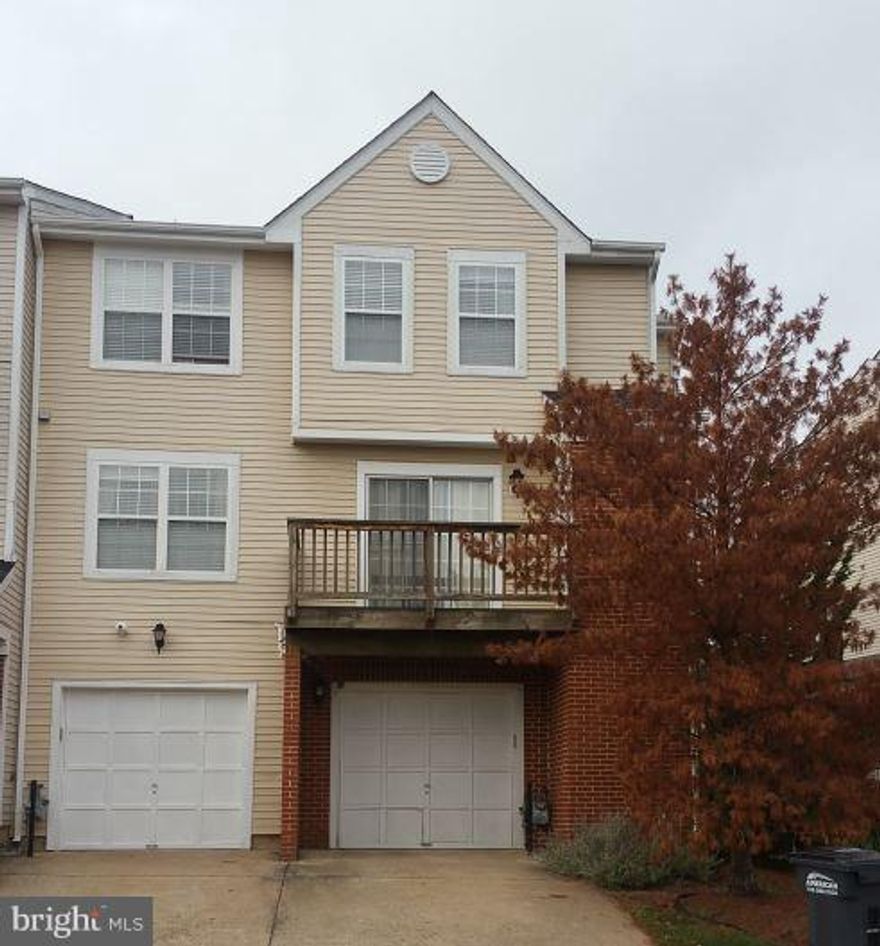 This is a great town home with large bedrooms, 2.5 baths, open floorplan for living and dining room. Owner flexible on time frame and pets will be considered on a case by case basis. 1 car garage space and driveway for parking. Additional parking also available. Great location near the community pool as well. Very nice unit - Must See