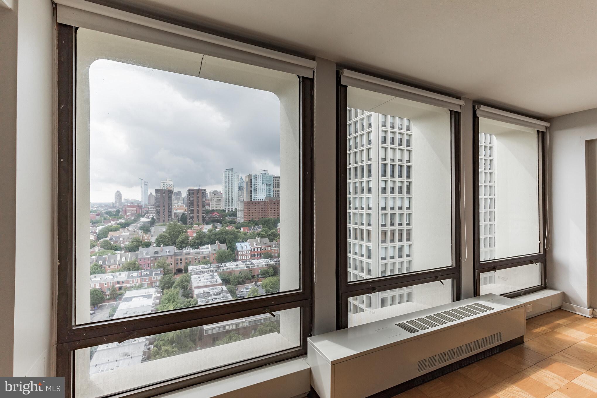 SOCIETY HILL - Residential