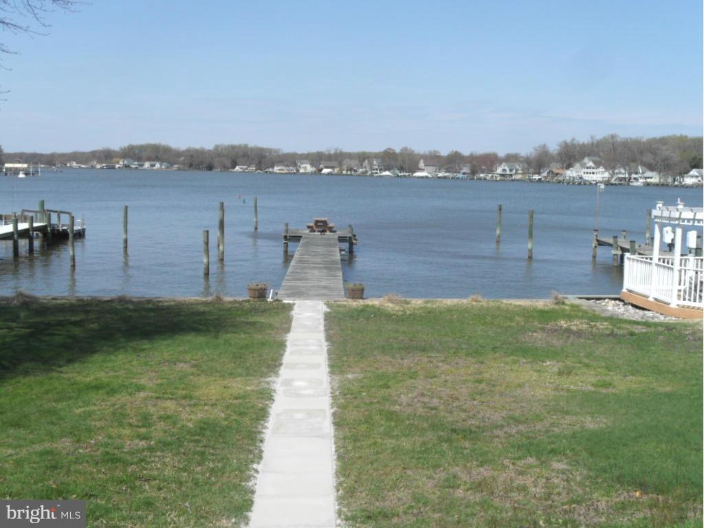 BOWLEYS QUARTERS - Residential Lease