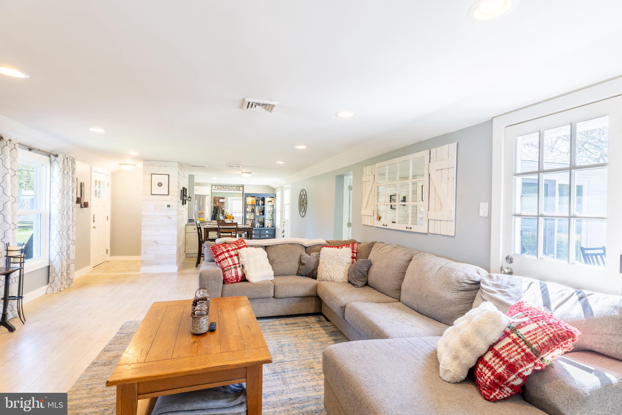 1023 LANSDALE AVENUE