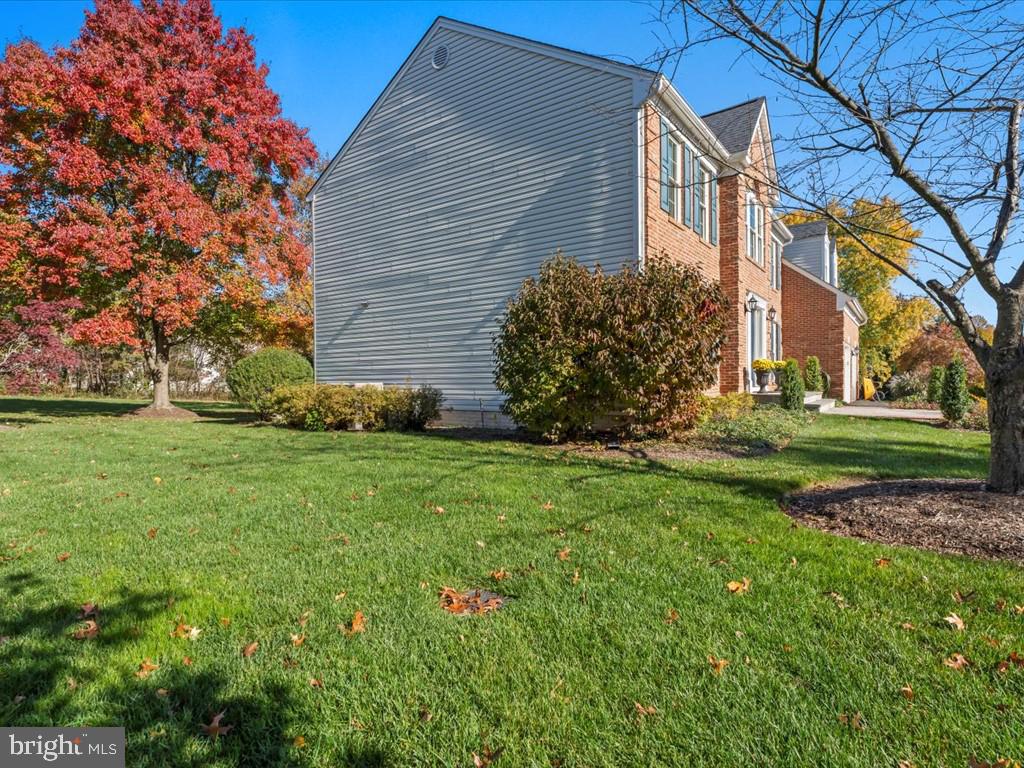 ASHBURN FARM - Residential