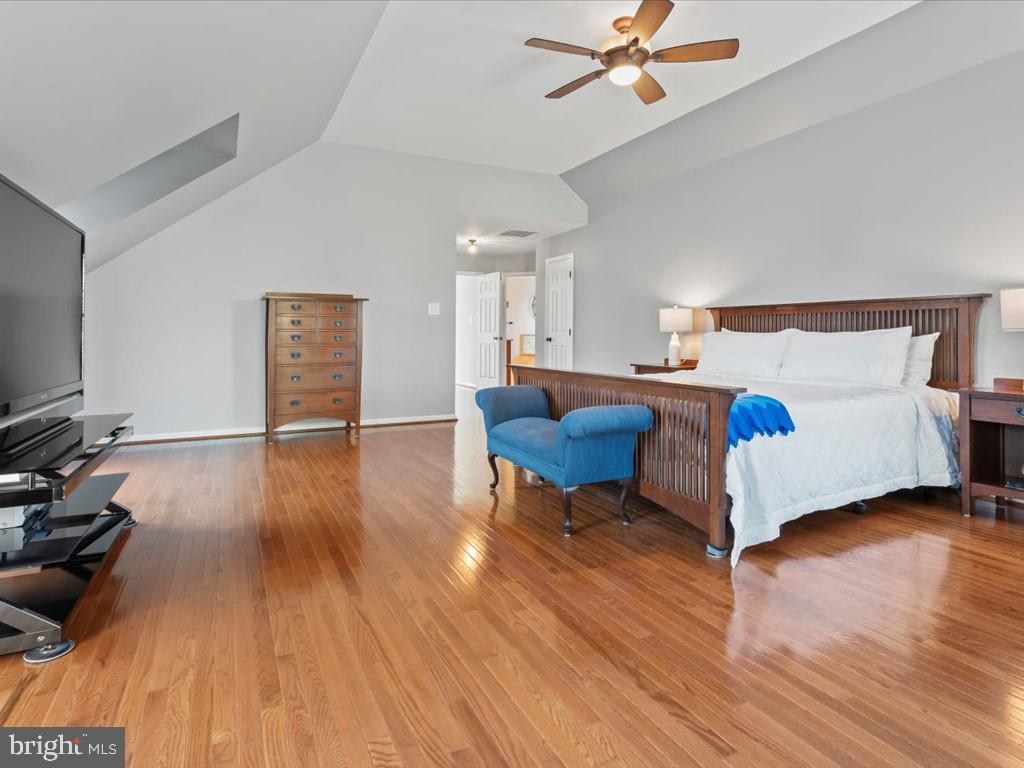 ASHBURN FARM - Residential