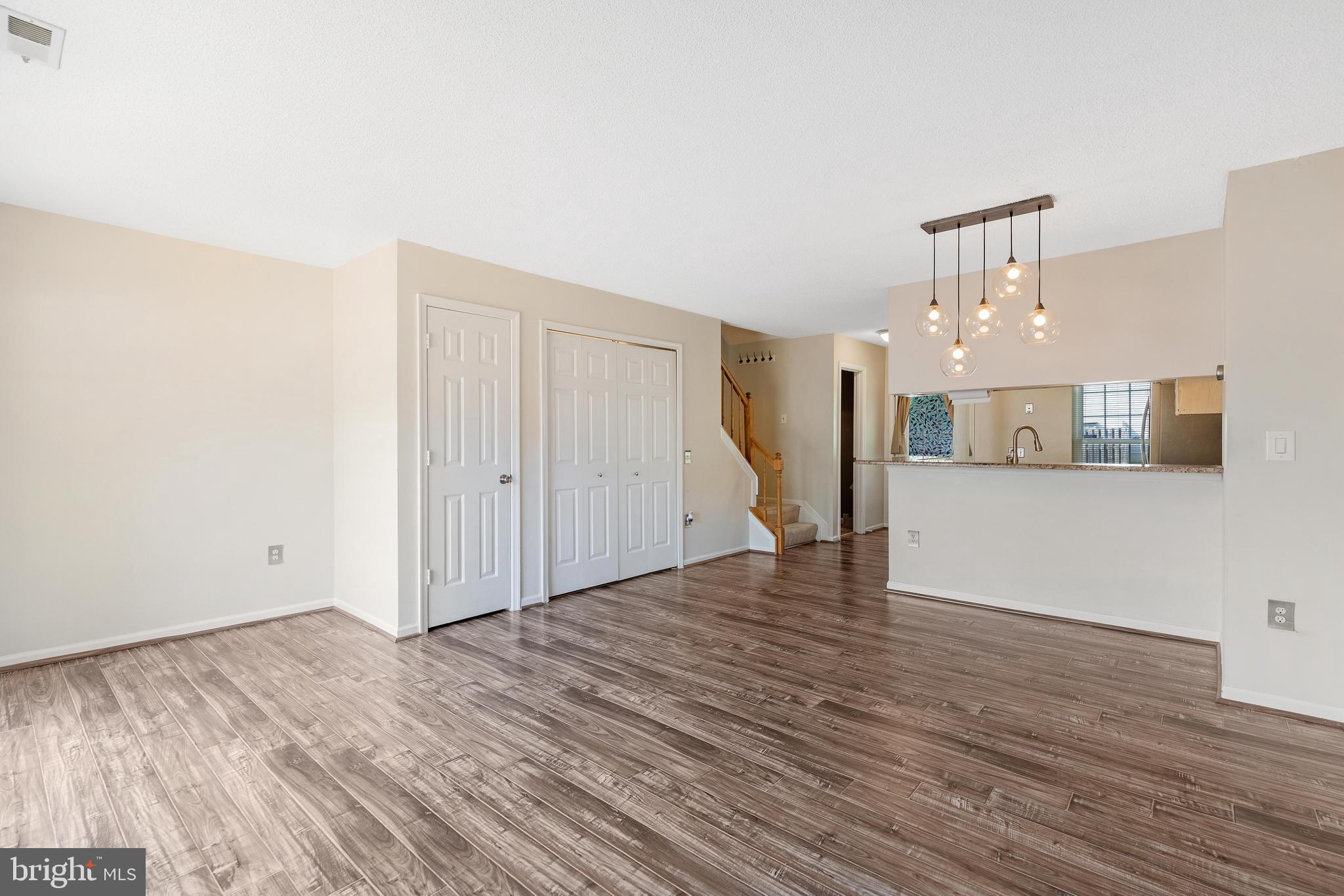 LANDSDOWNE - Residential Lease