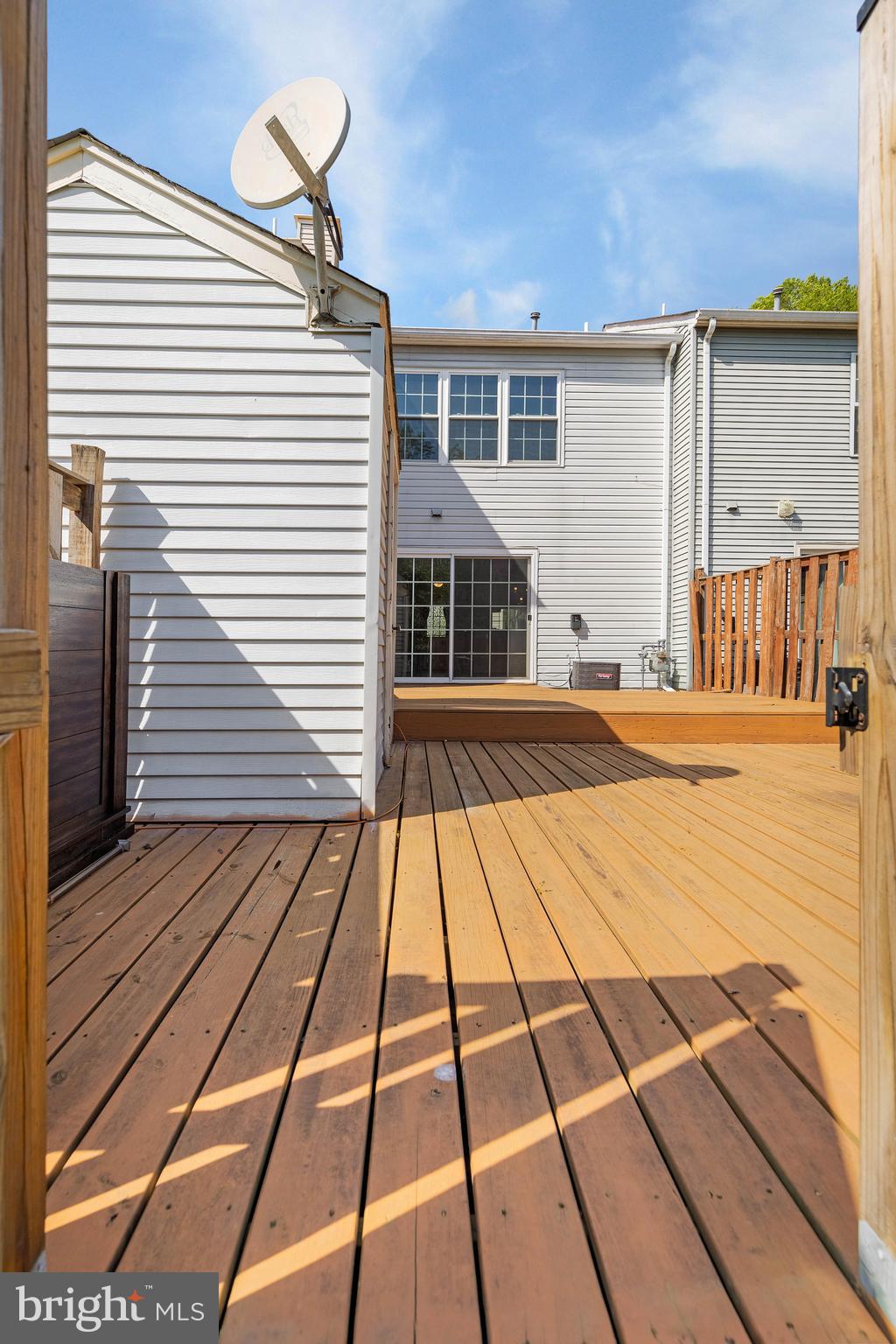 LANDSDOWNE - Residential Lease