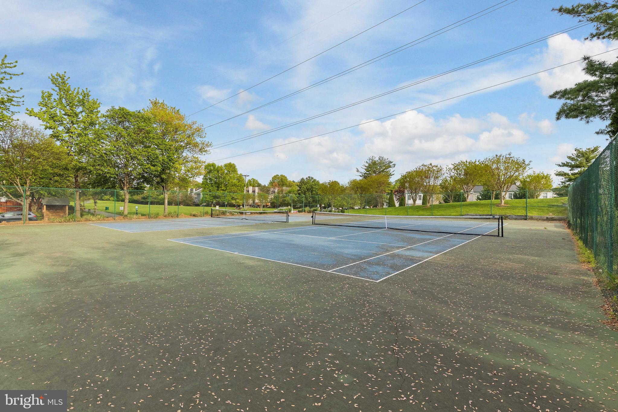 LANDSDOWNE - Residential Lease