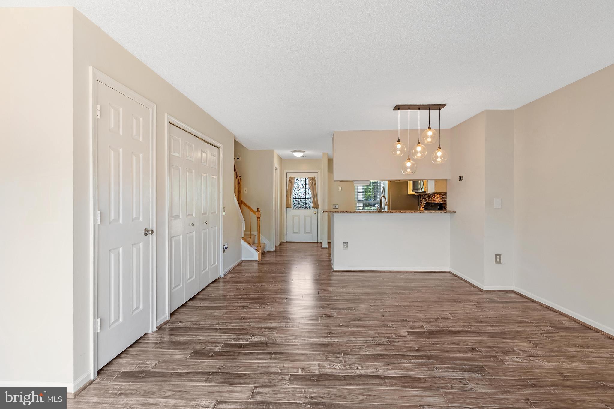 LANDSDOWNE - Residential Lease