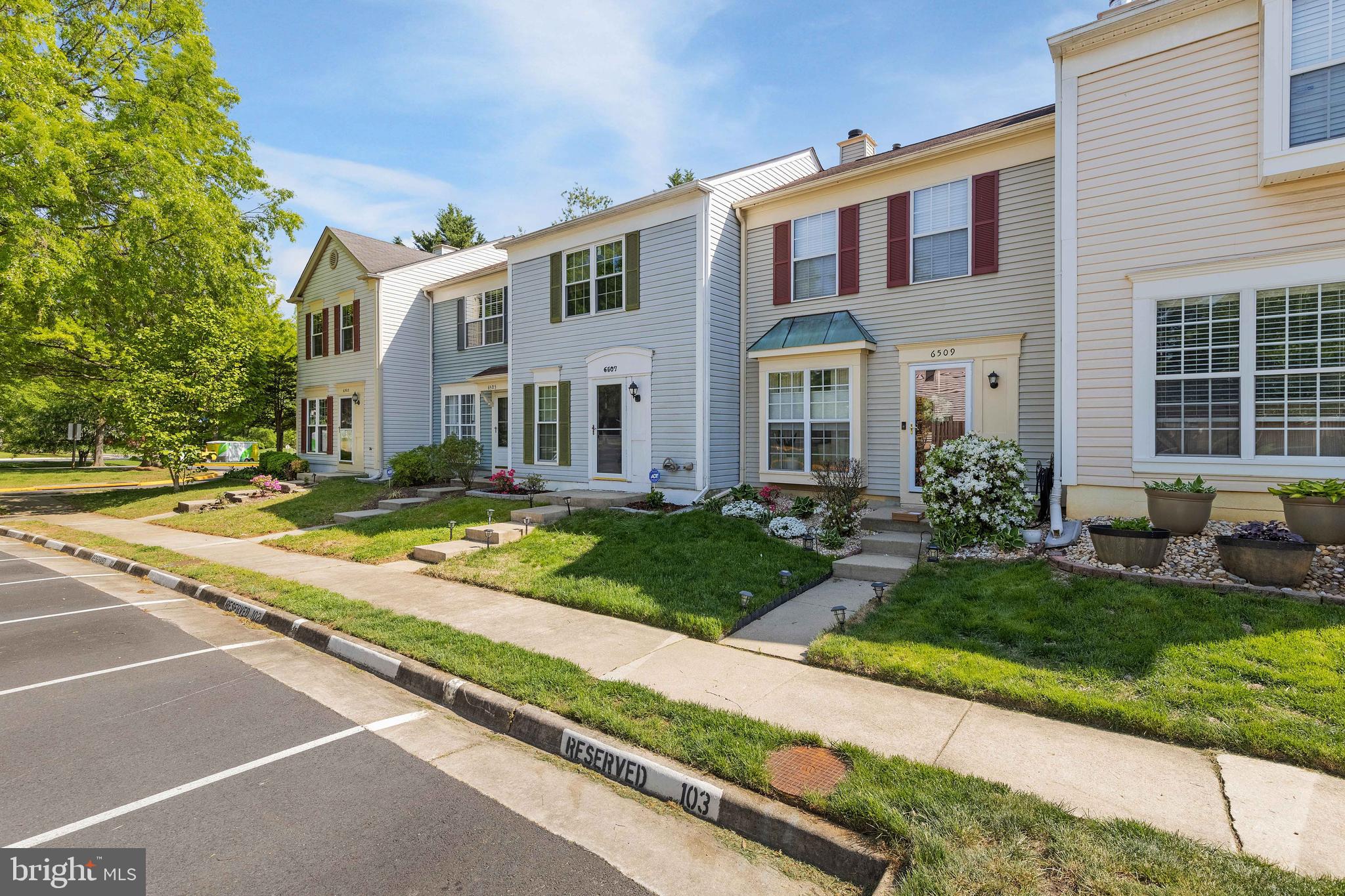 LANDSDOWNE - Residential Lease