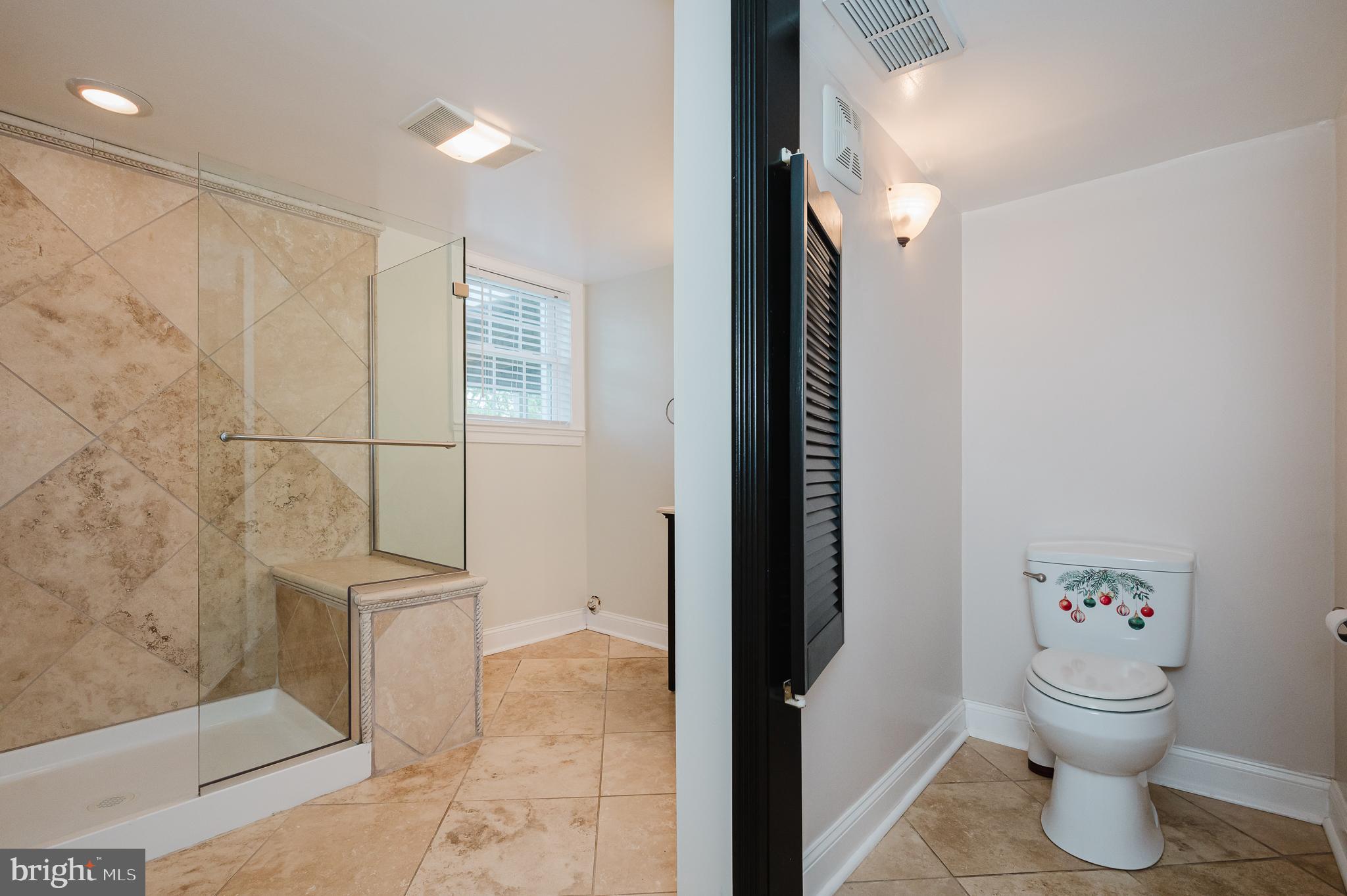 OAKMONT - Residential Lease