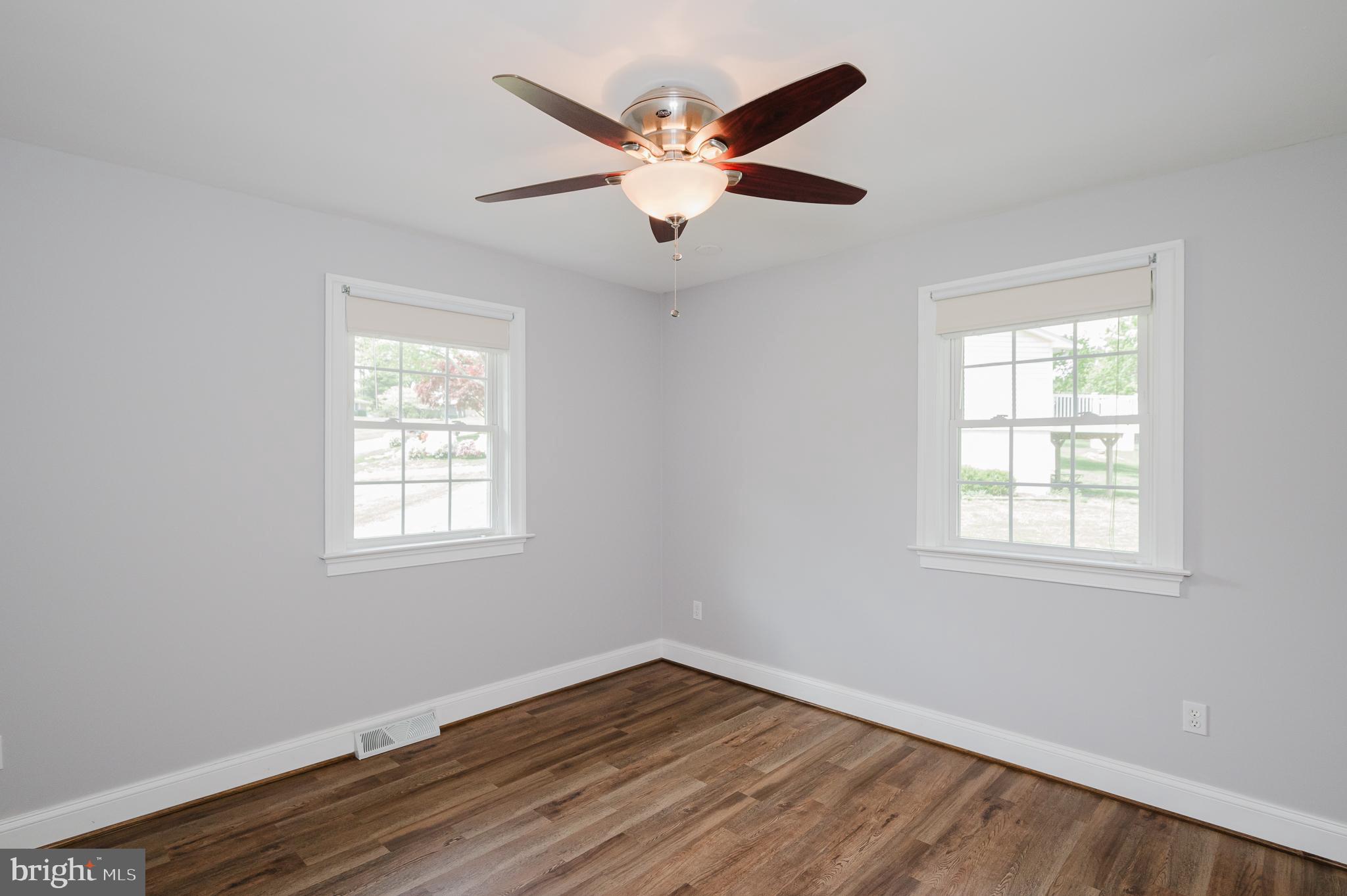 OAKMONT - Residential Lease