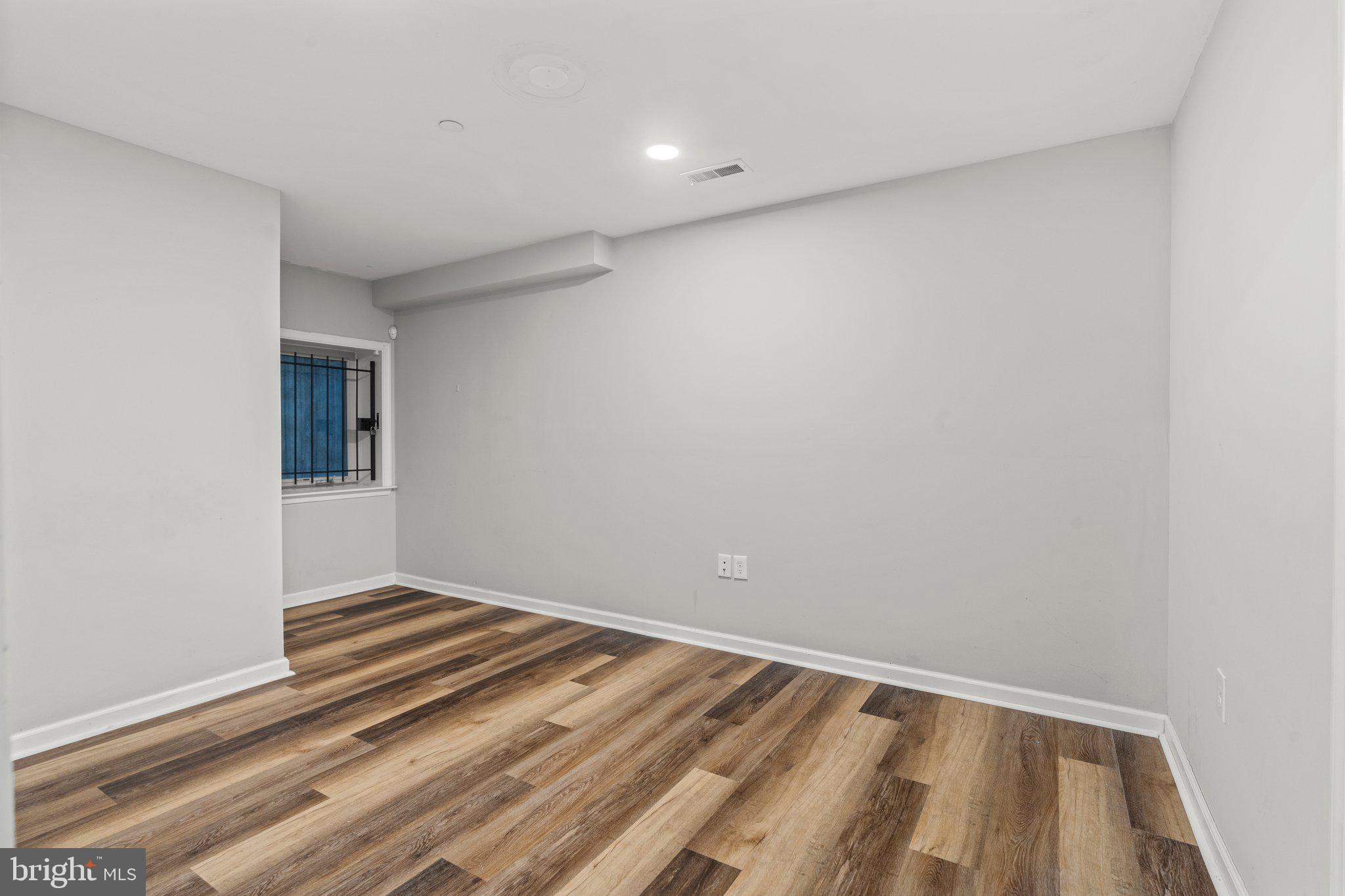 NORTH CENTRAL - Residential Lease