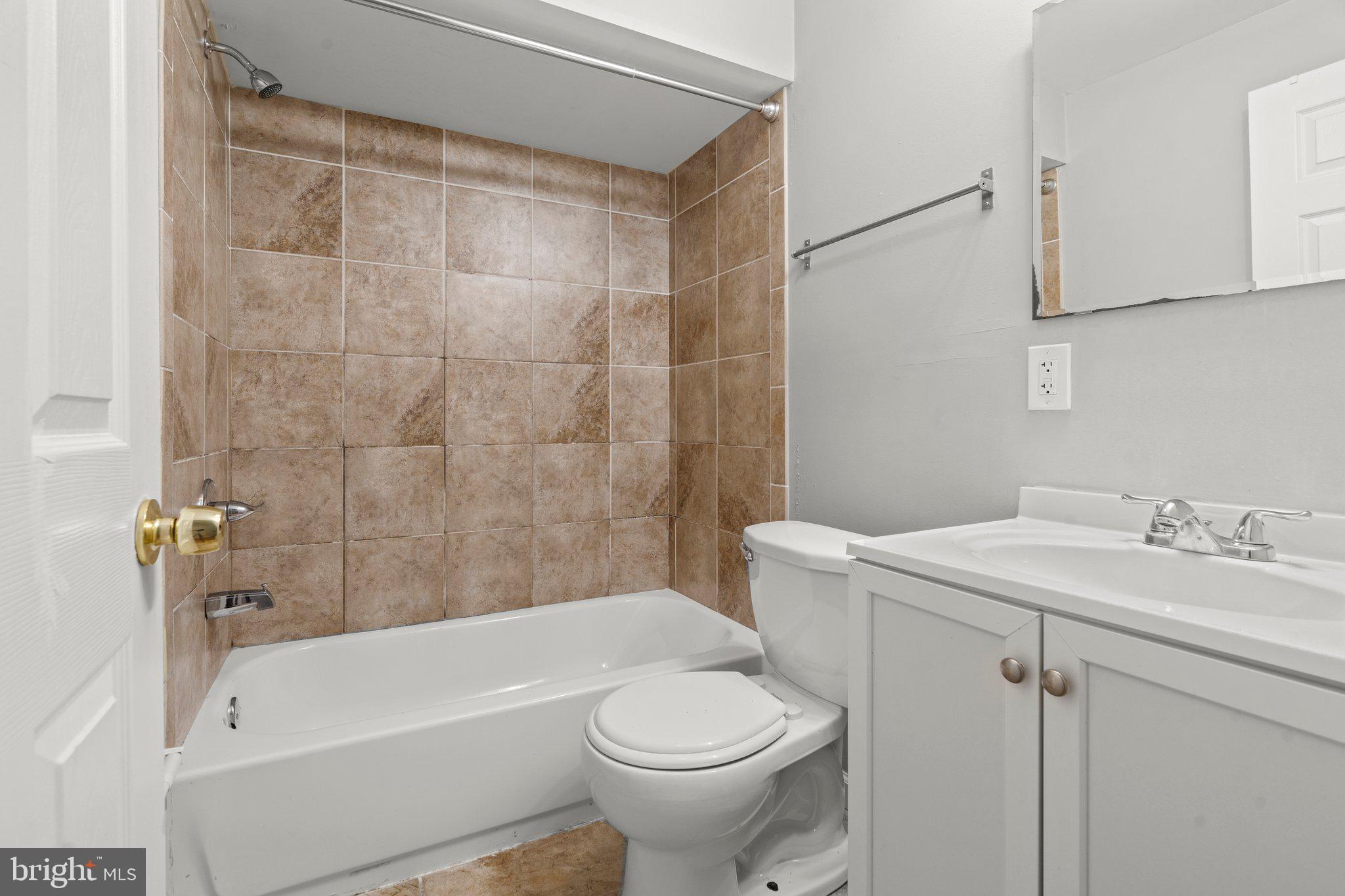 NORTH CENTRAL - Residential Lease