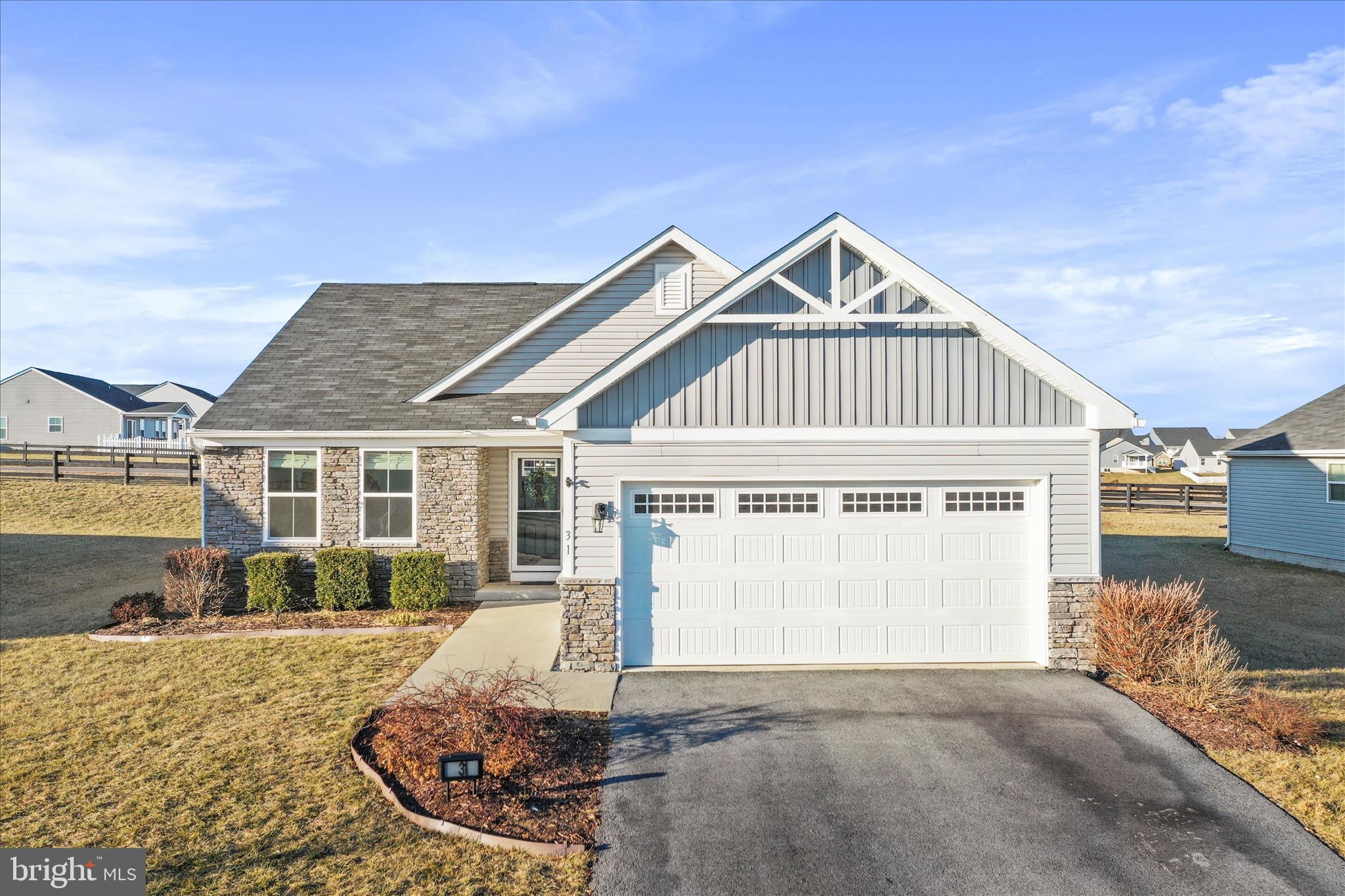 ARCADIA SPRINGS - Residential