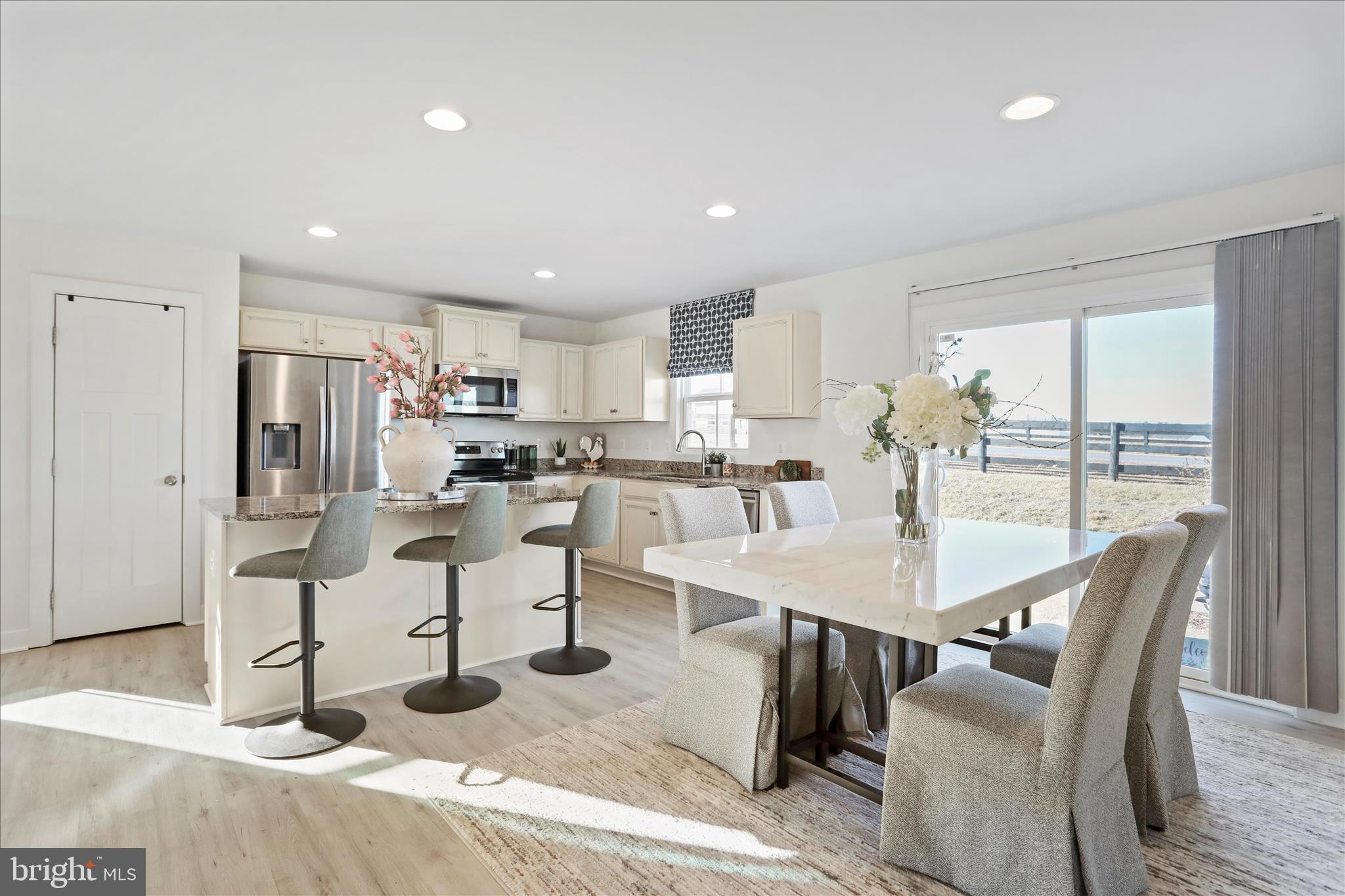 ARCADIA SPRINGS - Residential