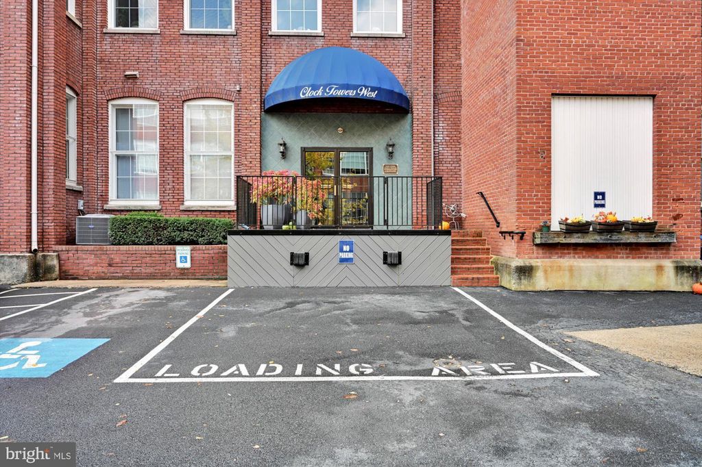 Photo of 917 COLUMBIA AVE #545, LANCASTER, PA 17603 (MLS # PALA2027338)