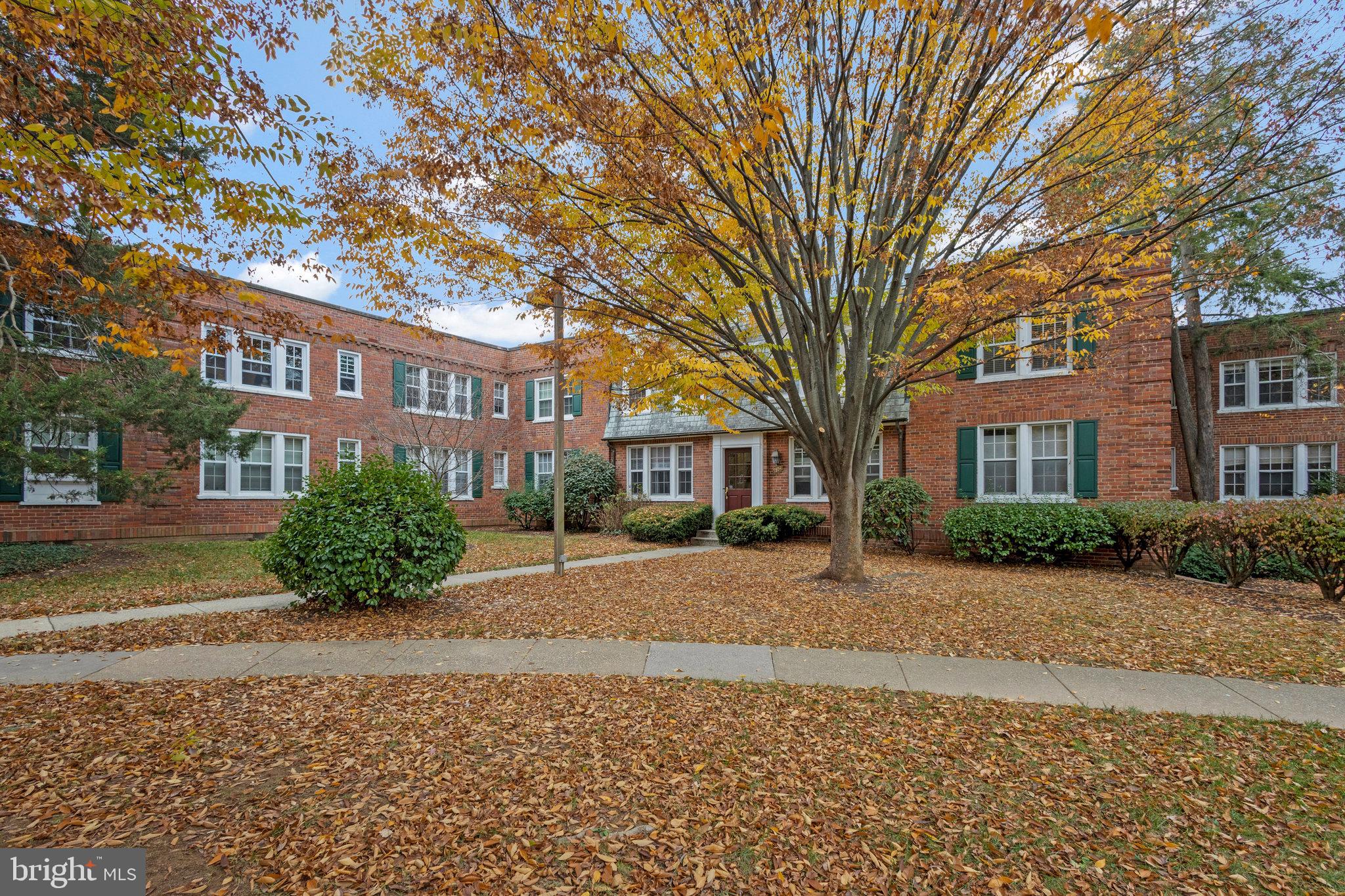 1804 QUEENS LANE 4-207