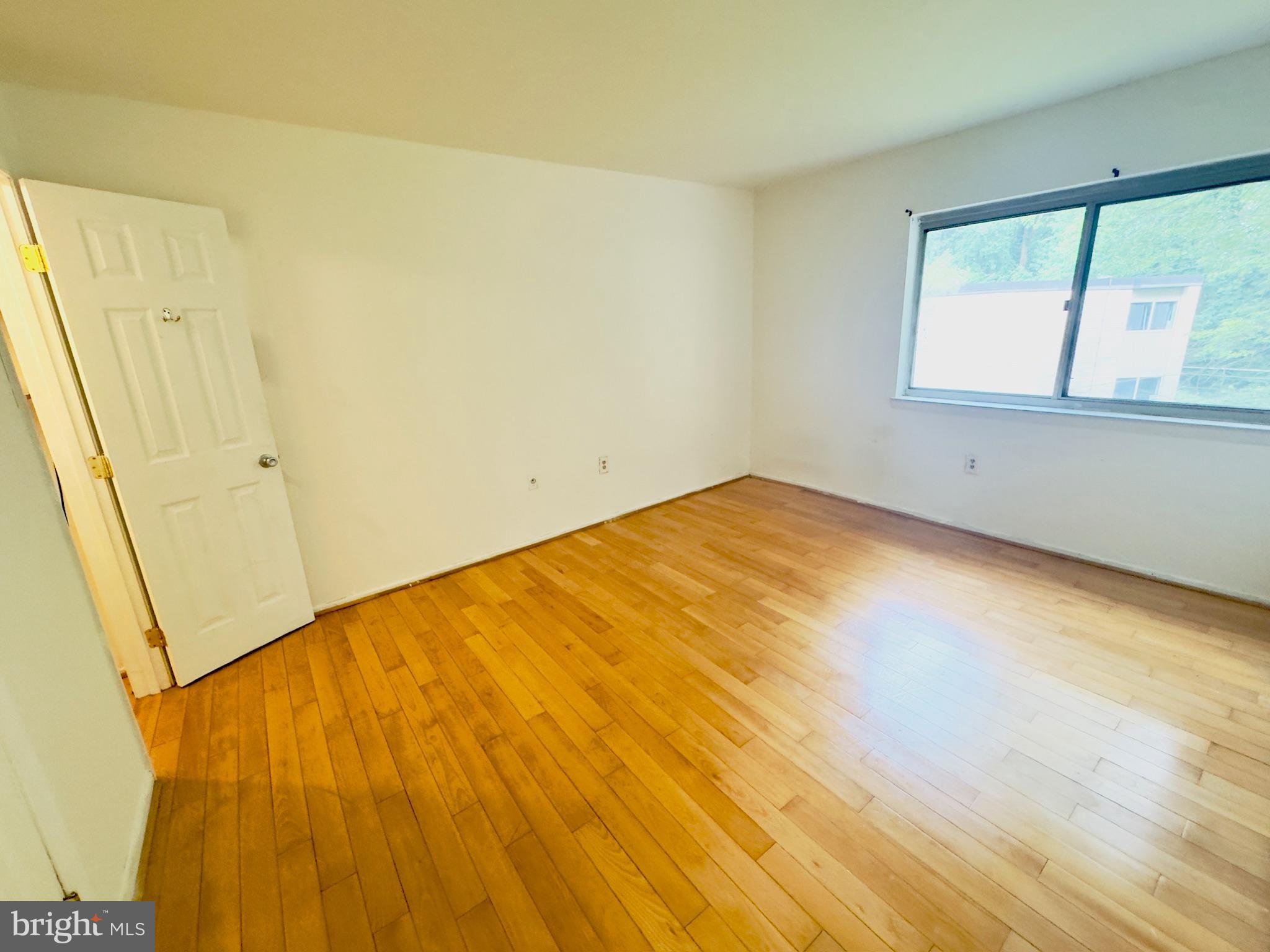 BETHESDA PARK - Residential