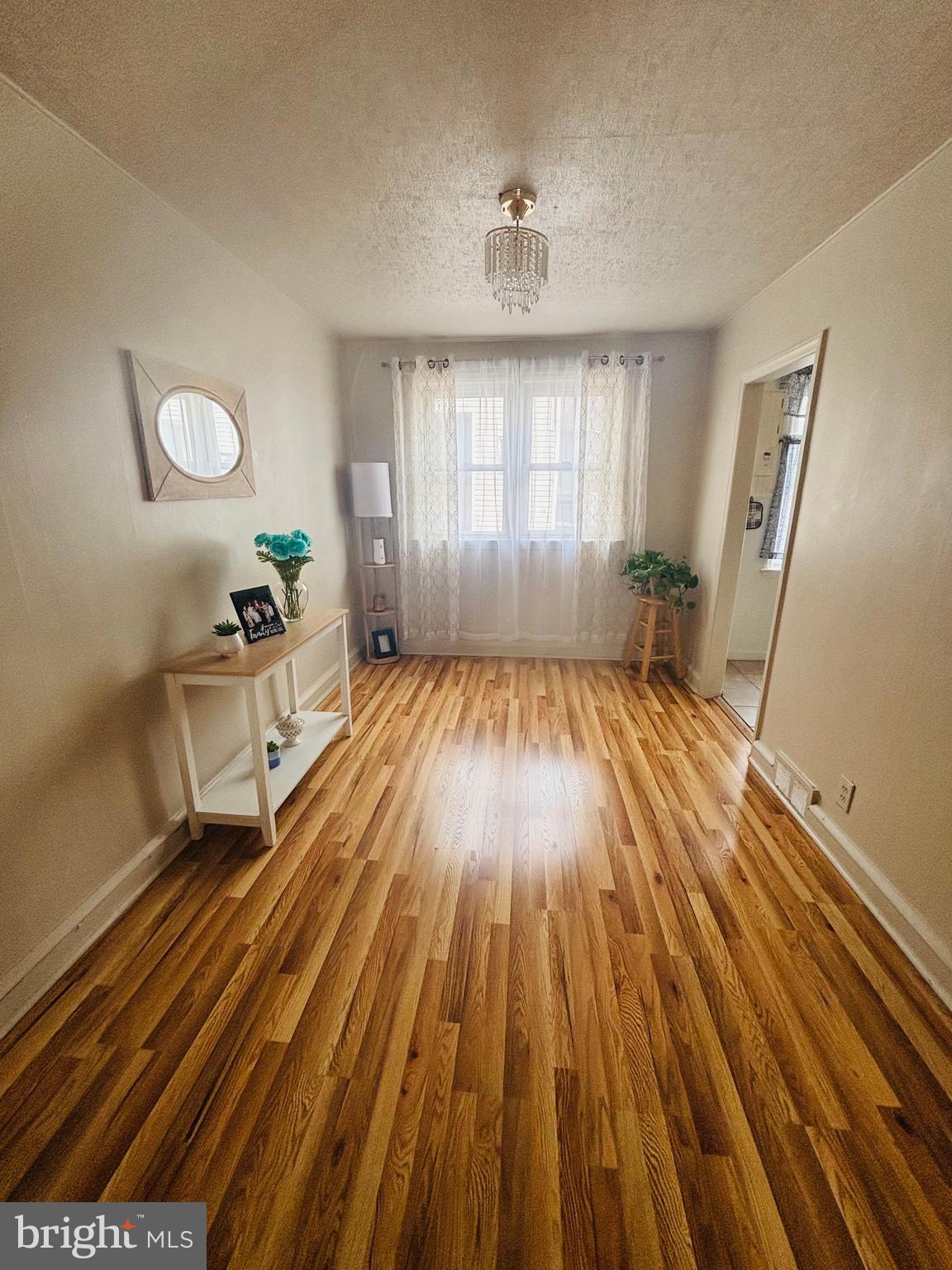 MAYFAIR - Residential