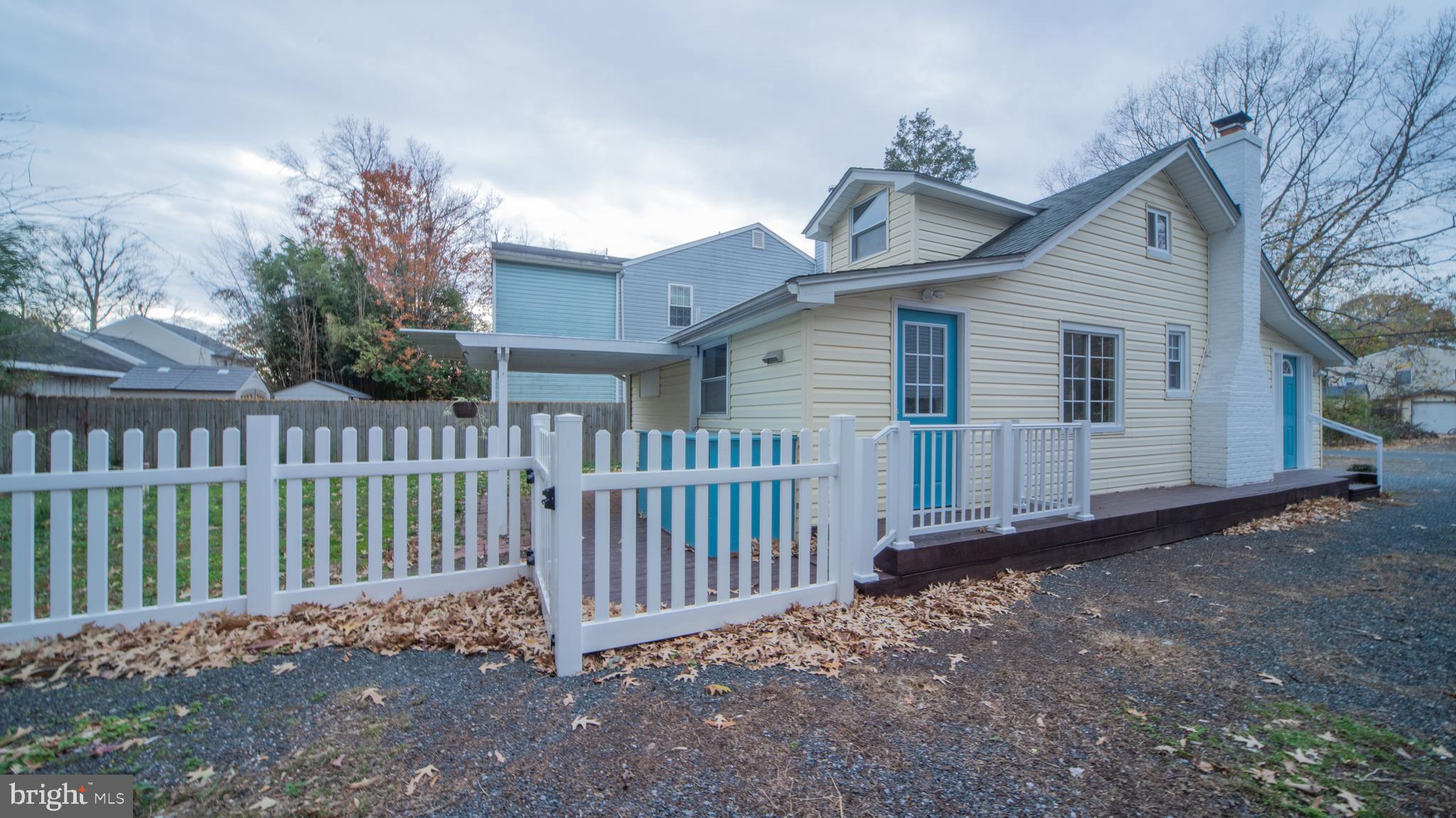 AVALON SHORES - Residential Lease