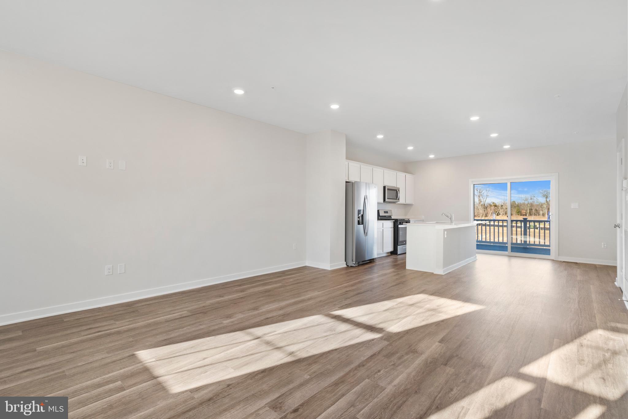 CALM RETREAT - Residential Lease