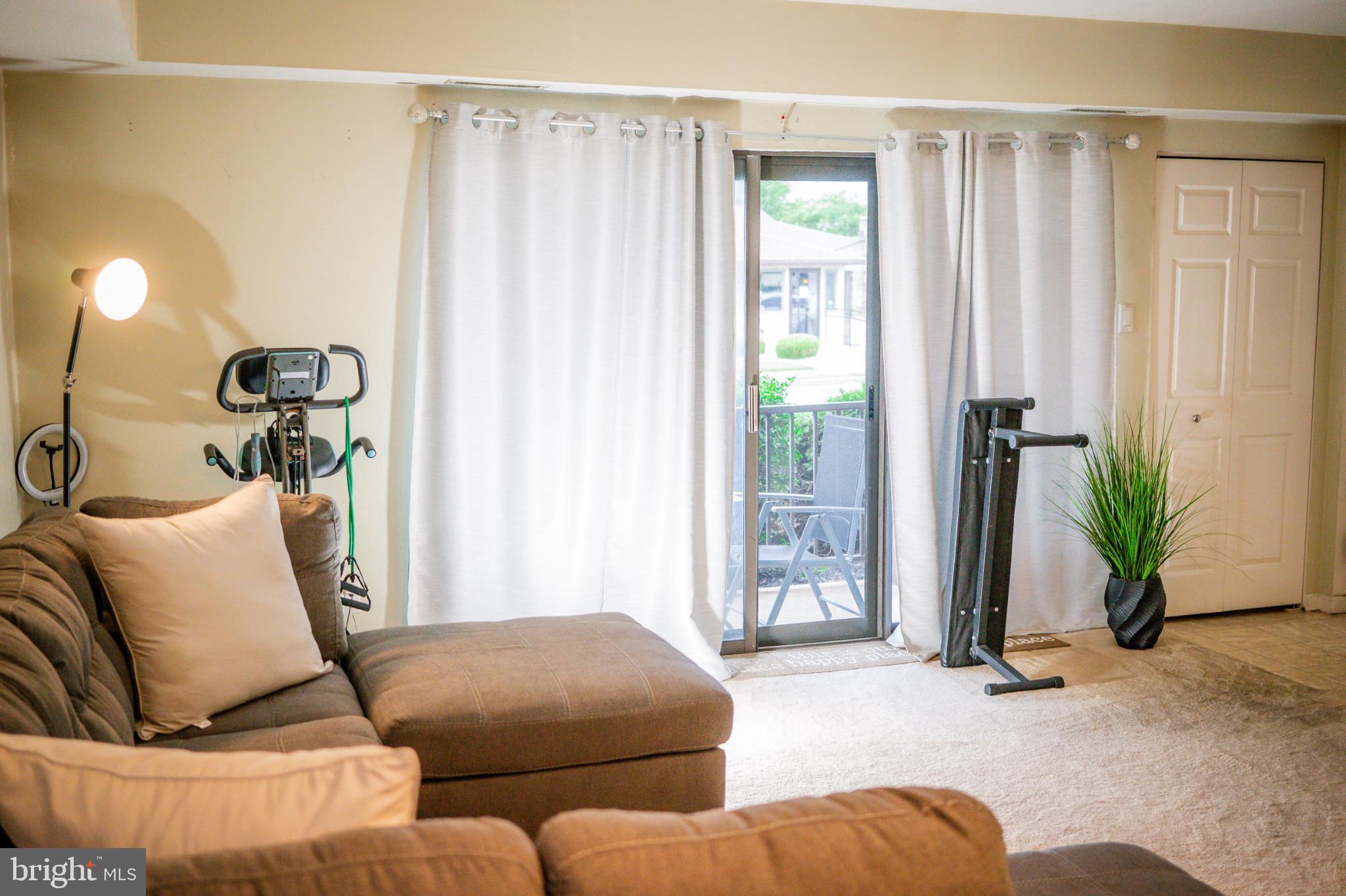 BUSTLETON - Residential