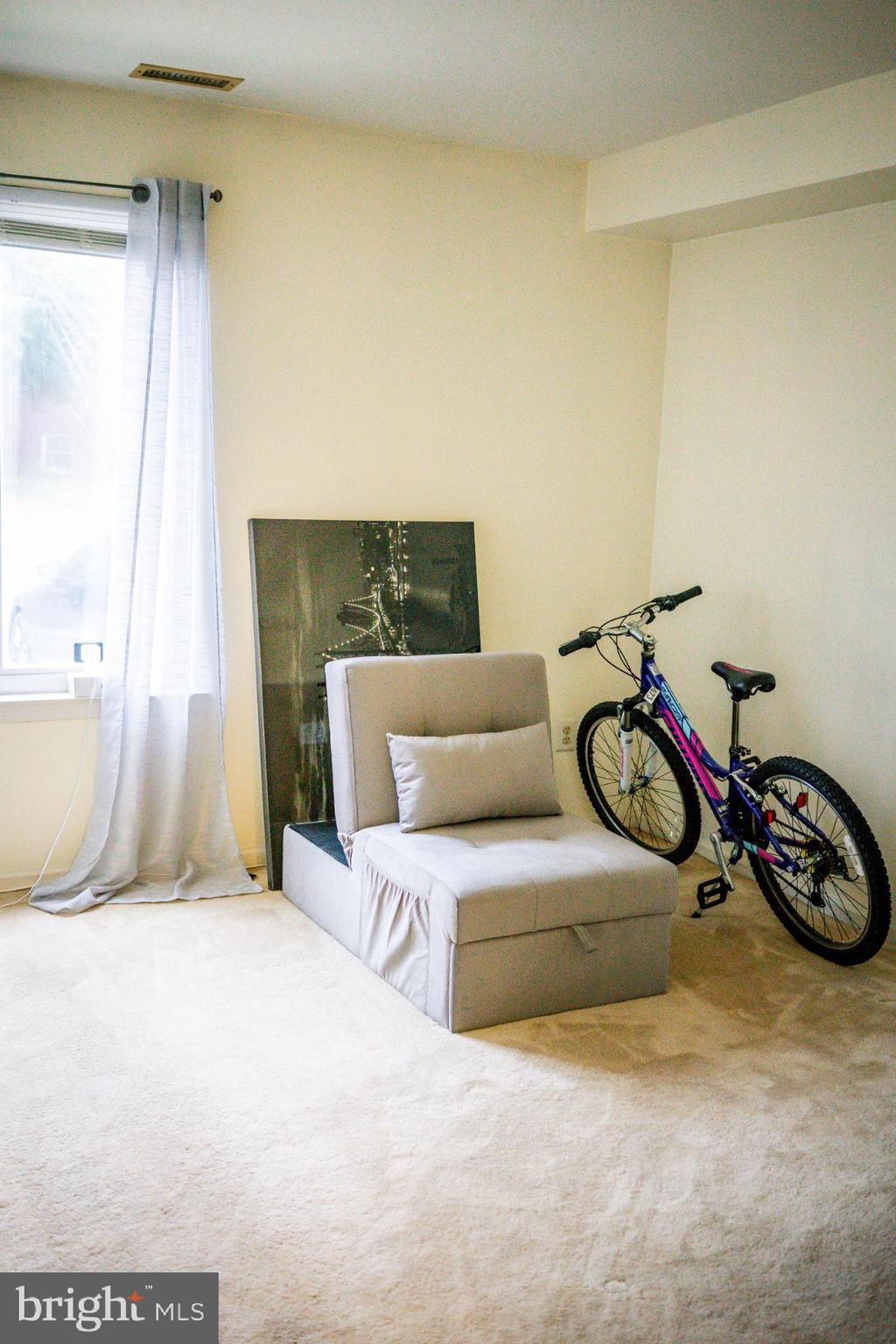 BUSTLETON - Residential