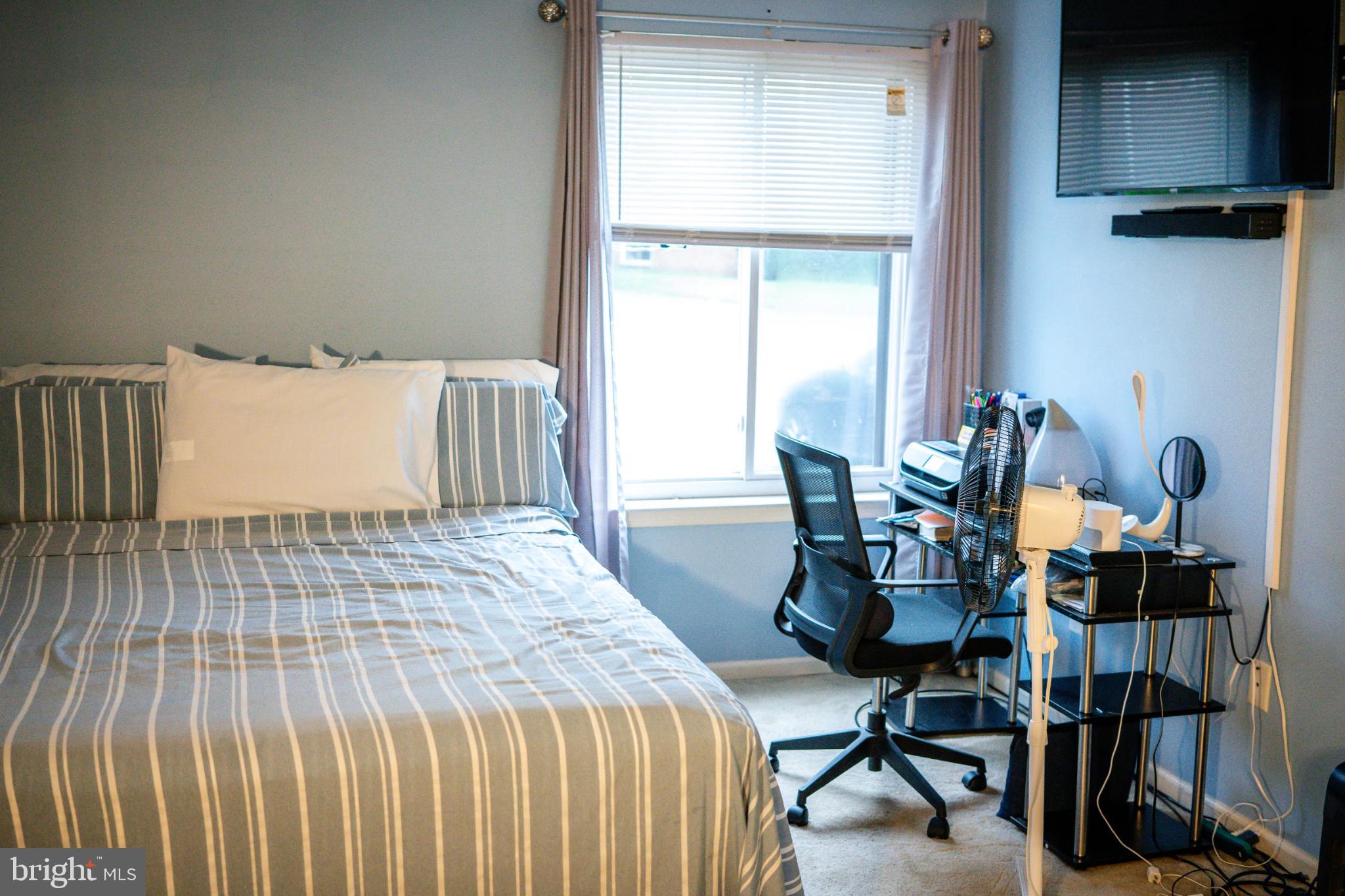 BUSTLETON - Residential