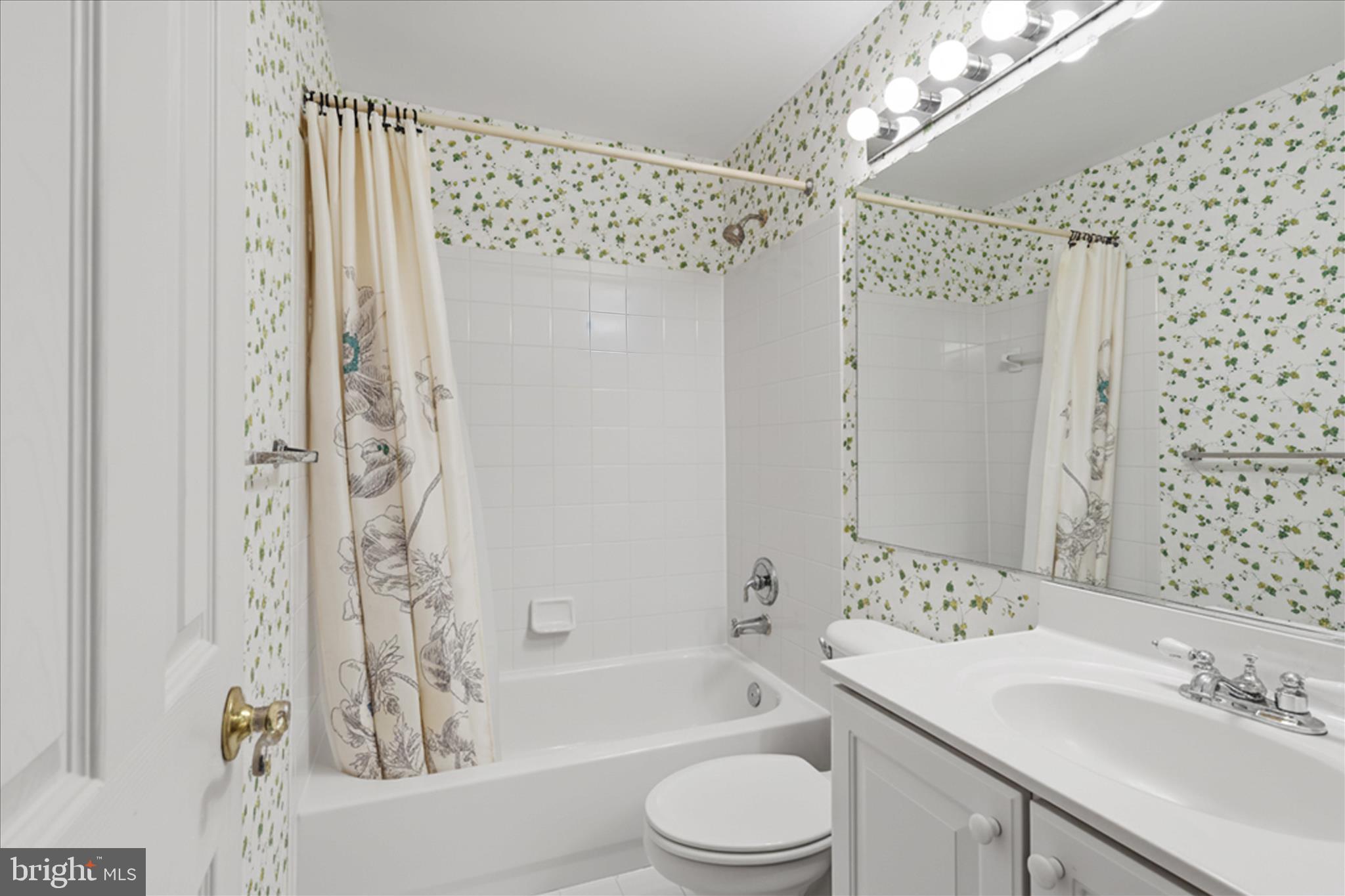 MCNAIR FARMS - Residential Lease