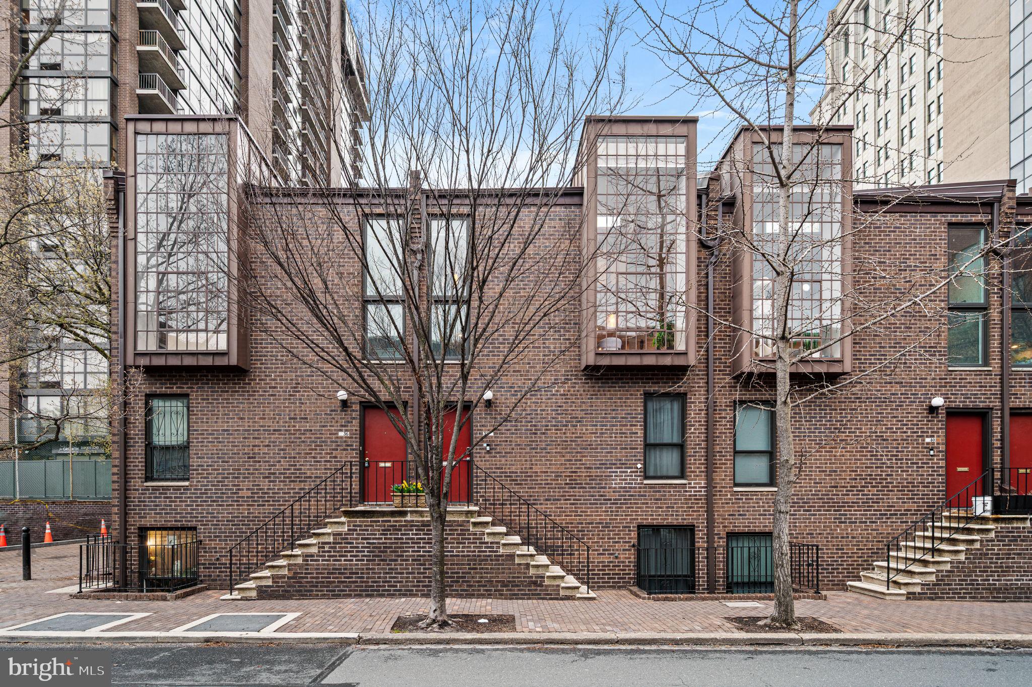 SOCIETY HILL - Residential