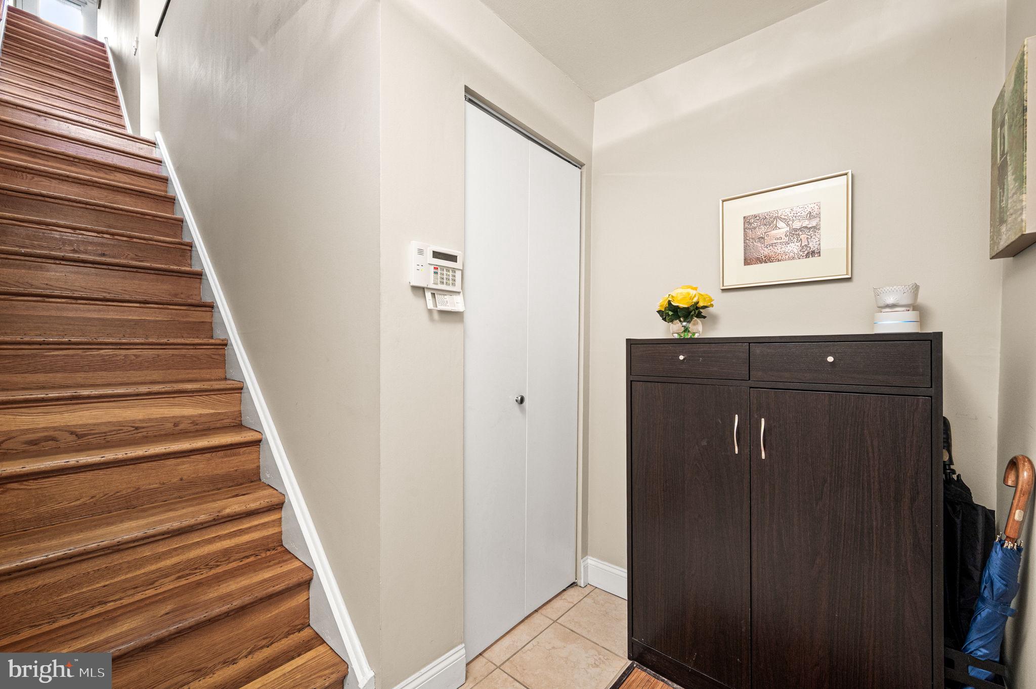 38 SAINT JAMES COURT