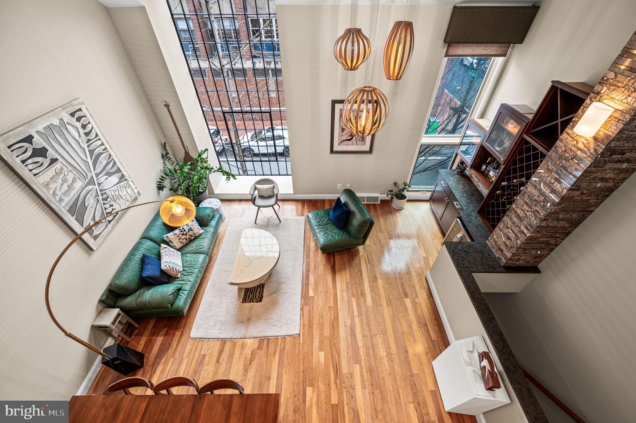 SOCIETY HILL - Residential