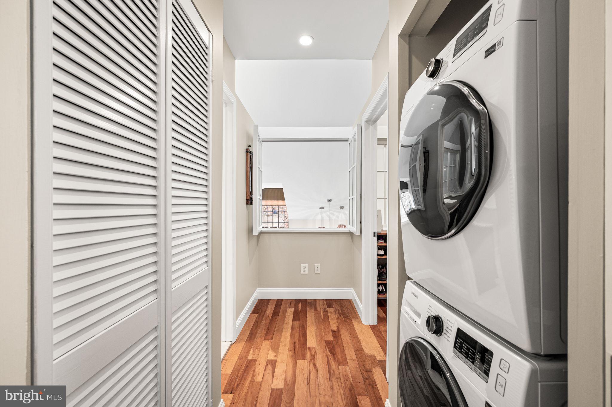 SOCIETY HILL - Residential