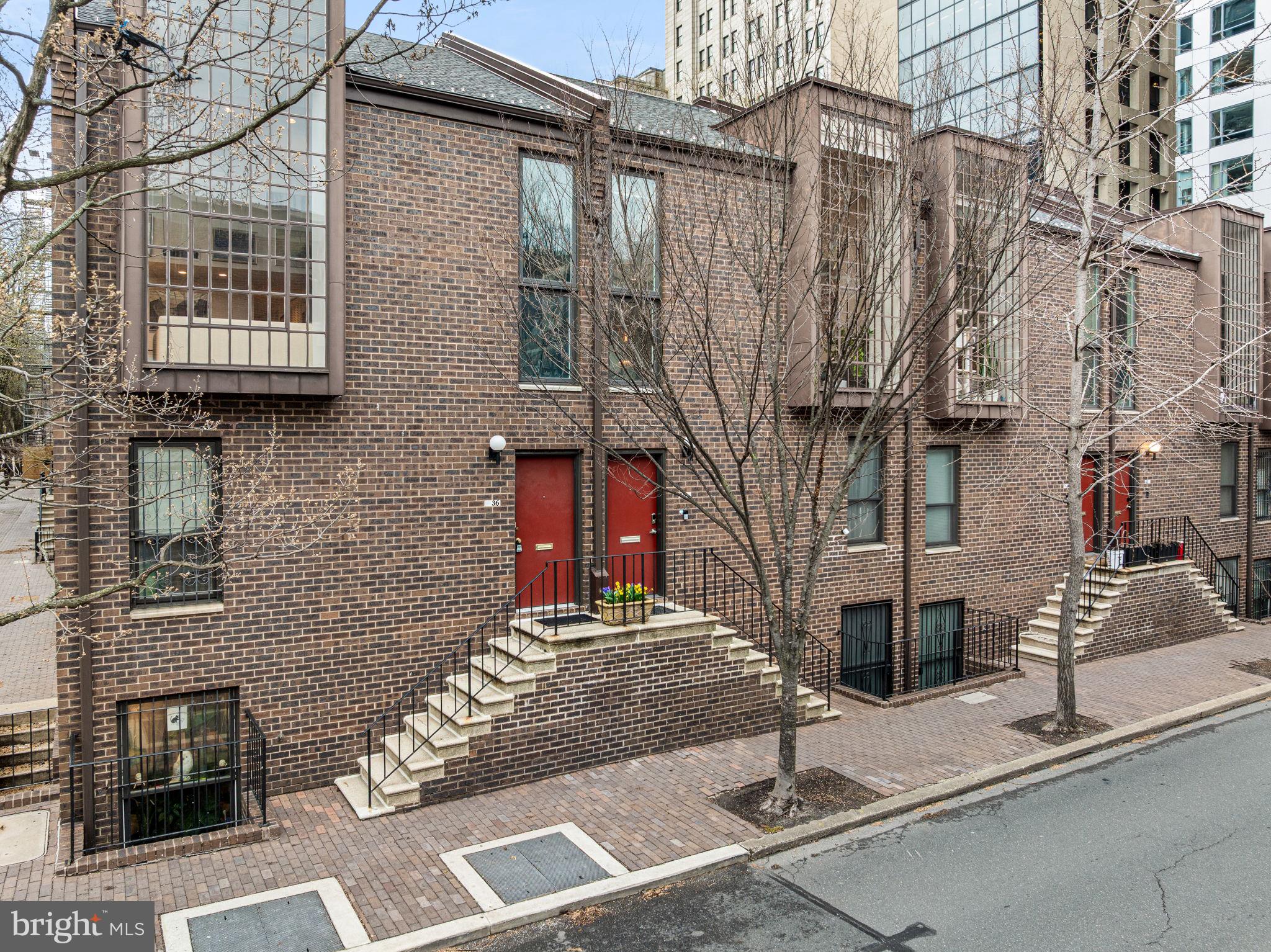 SOCIETY HILL - Residential