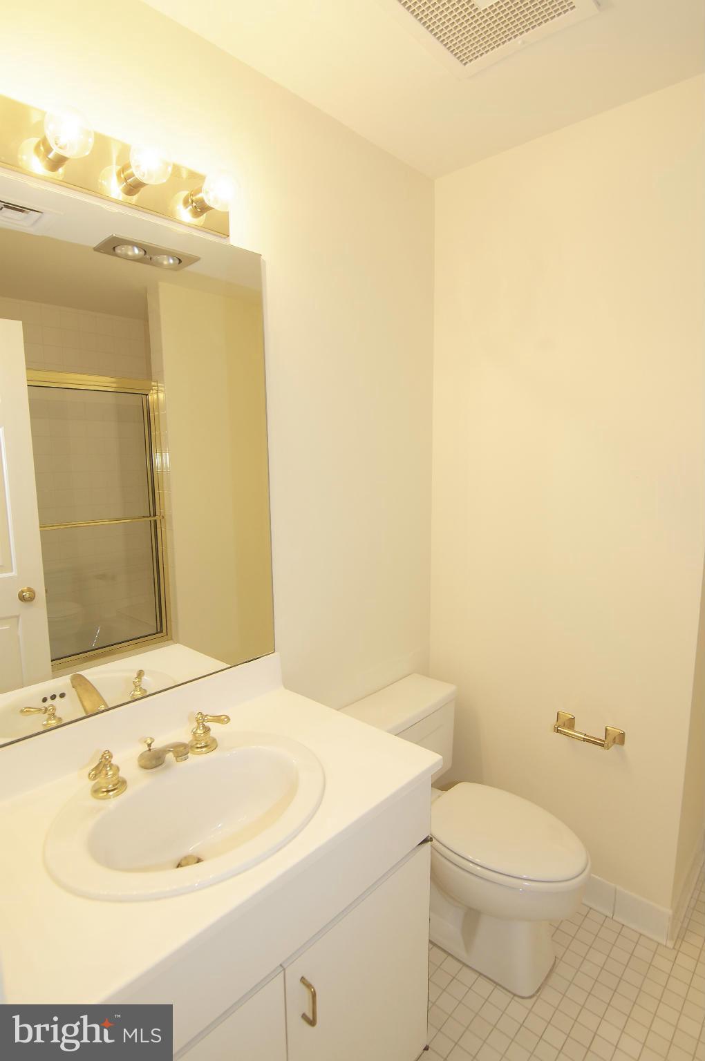 INNER HARBOR - Residential Lease