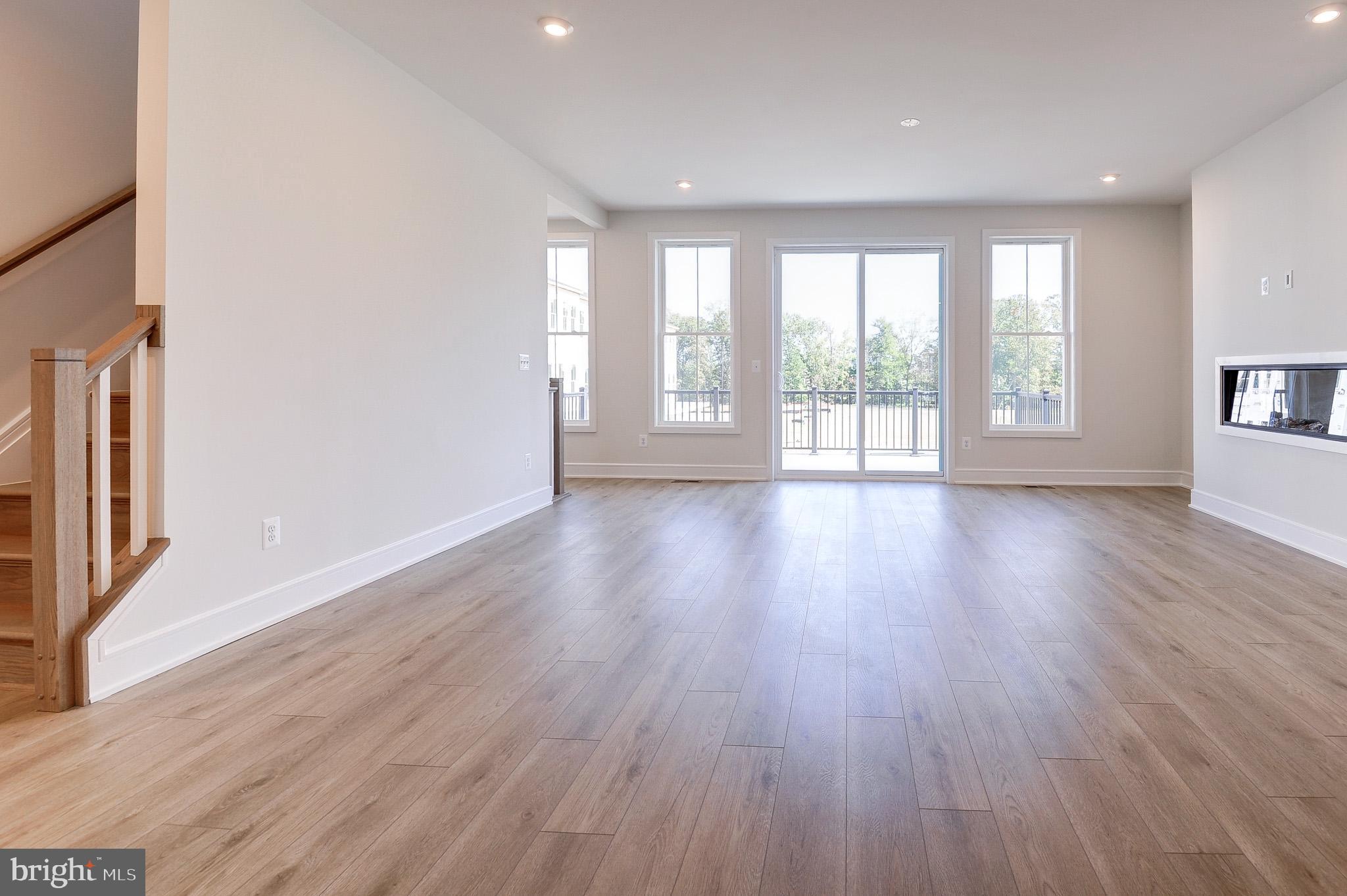 BRAMBLETON LANDBAY 1 - Residential Lease