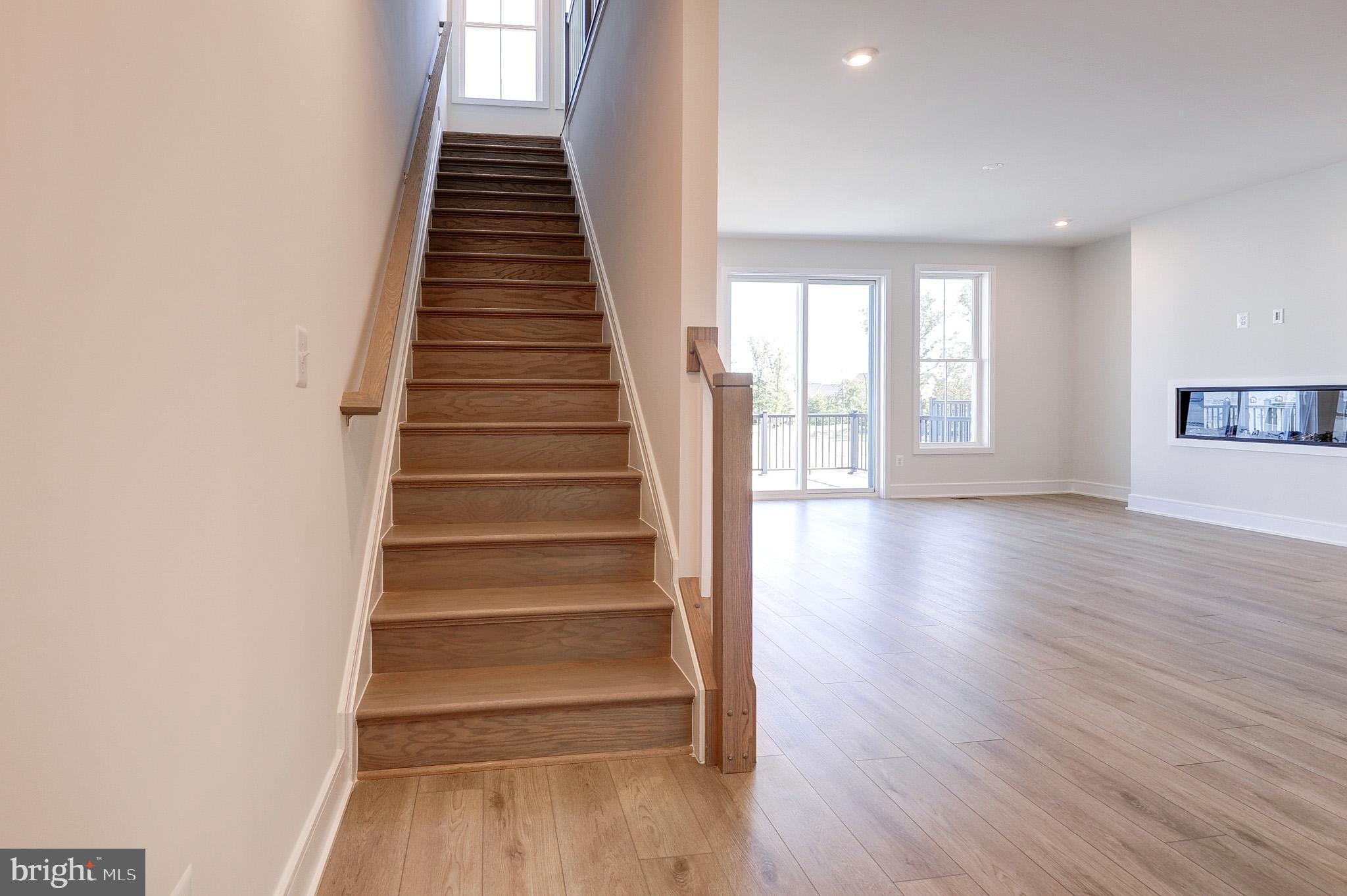 BRAMBLETON LANDBAY 1 - Residential Lease