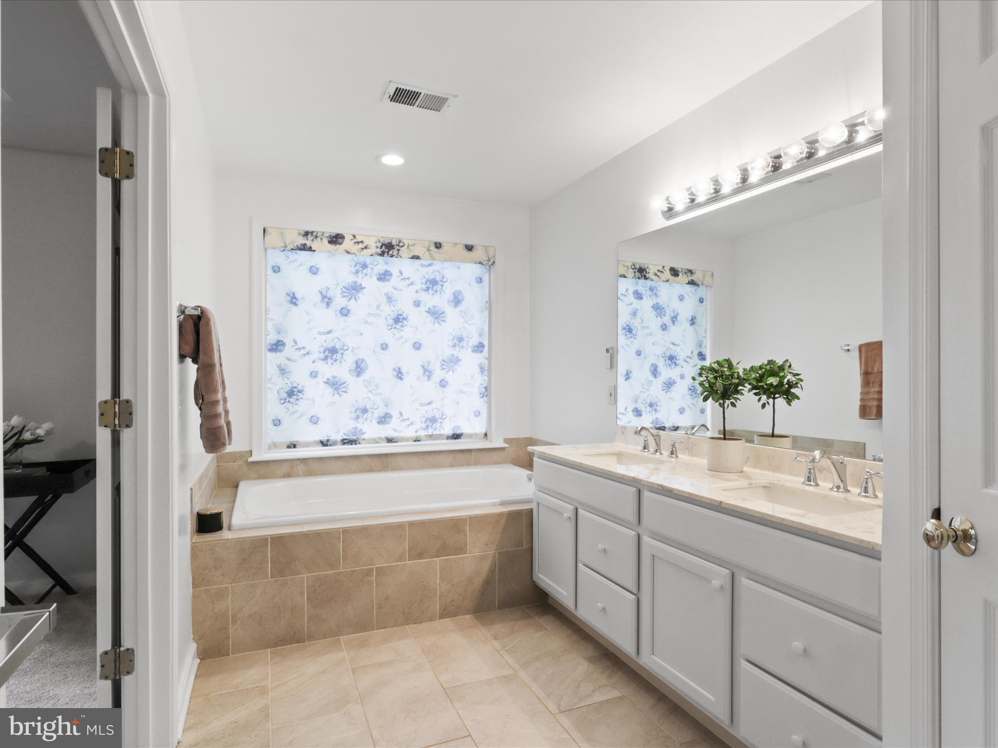 HUNTERS BRANCH - Residential