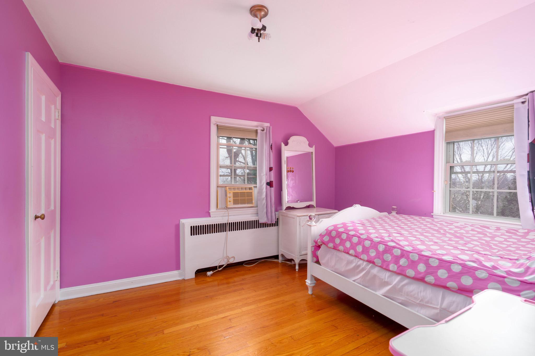 EDGEWOOD HILLS - Residential