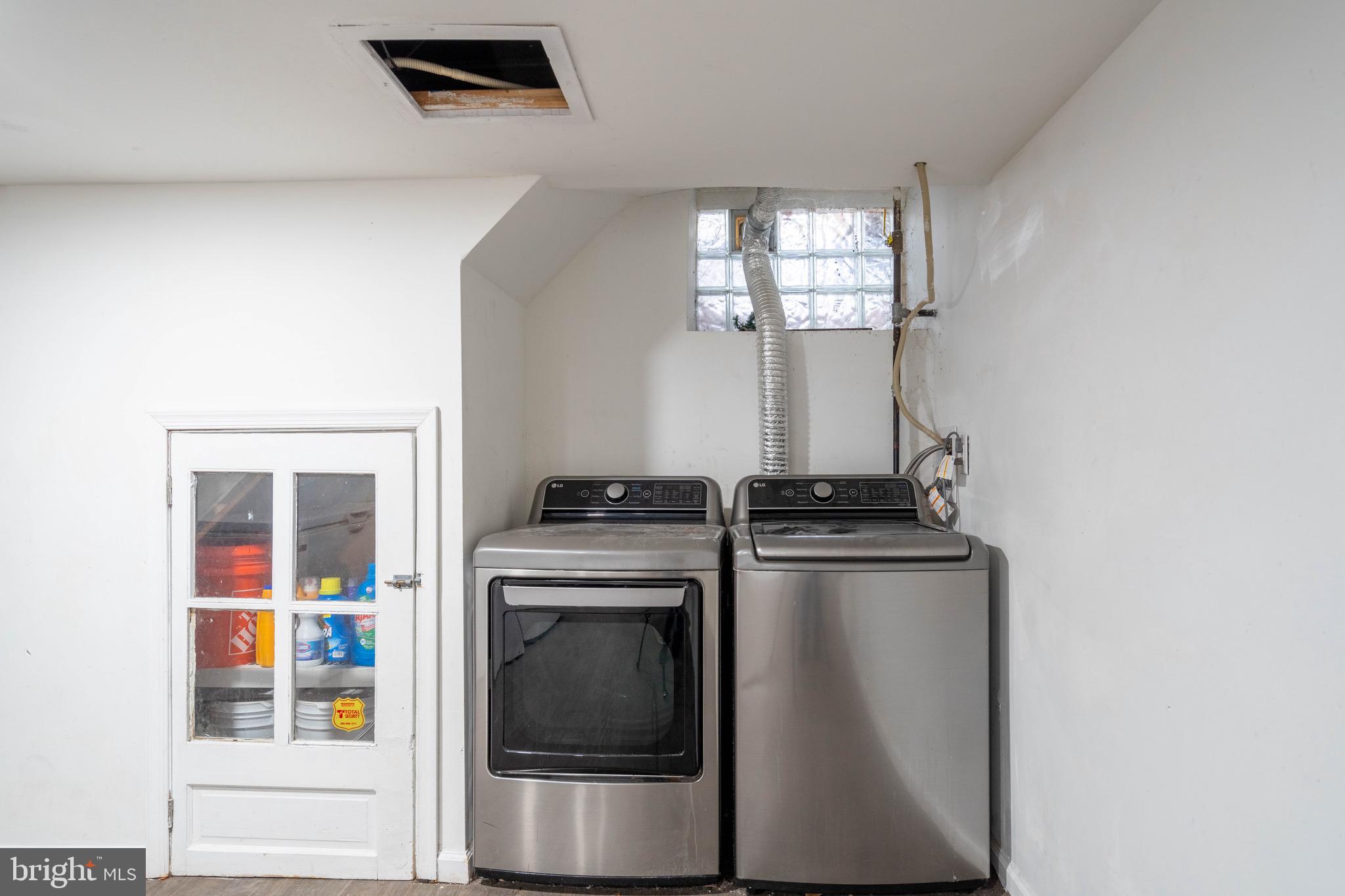 EDGEWOOD HILLS - Residential