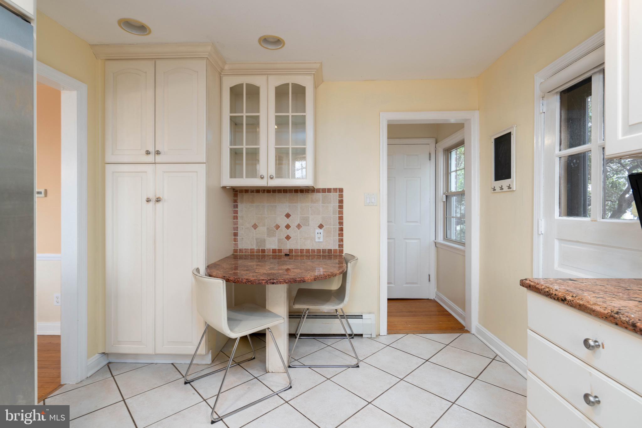 EDGEWOOD HILLS - Residential