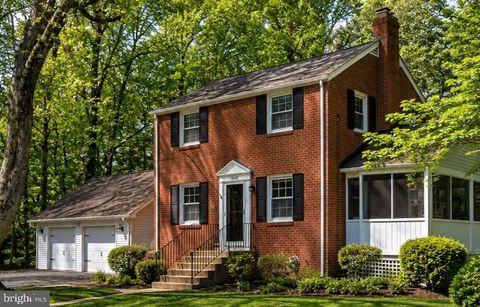 Photo of 7208 Early Street, ANNANDALE, VA 22003 (MLS # VAFX2327888)
