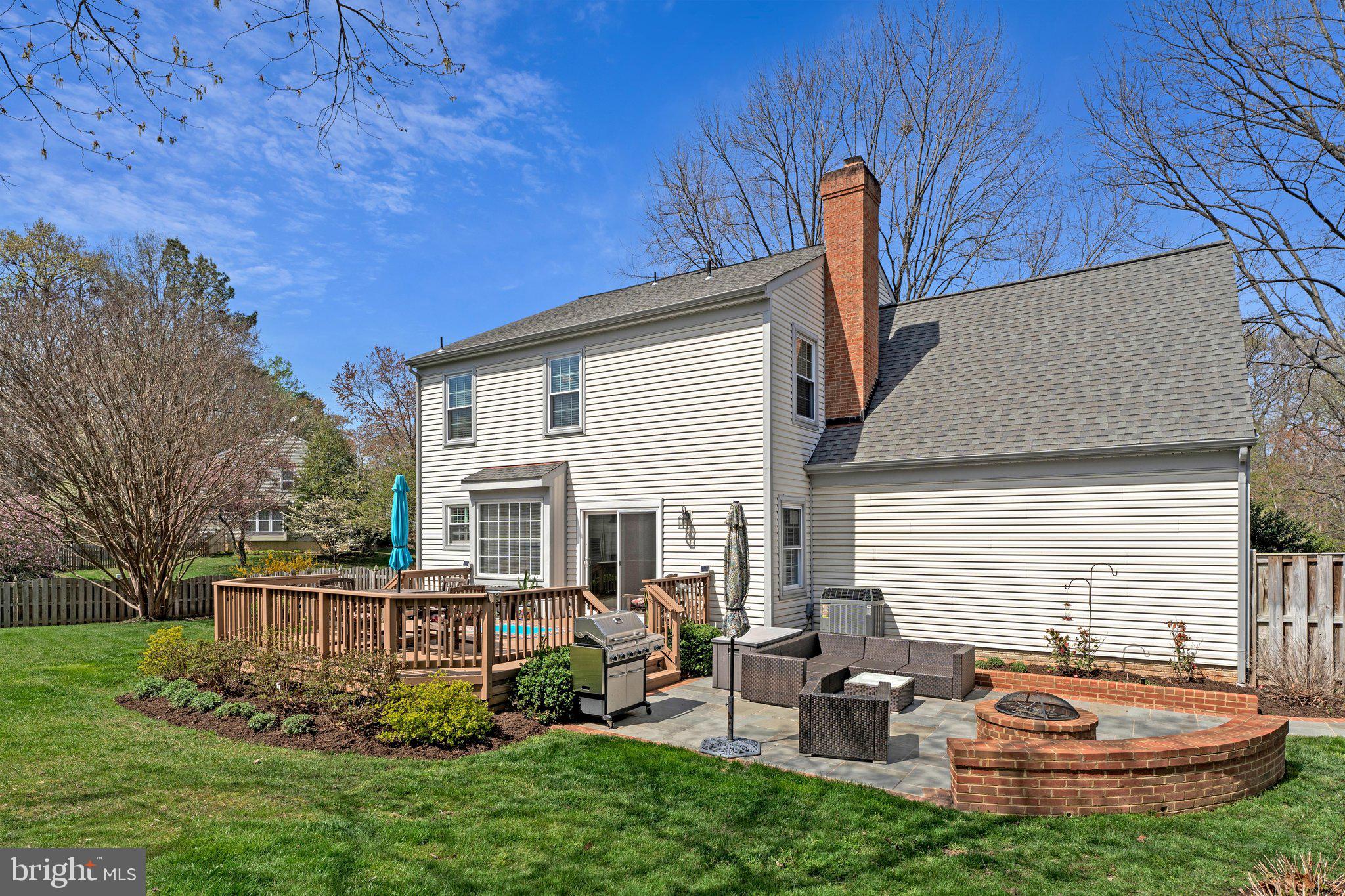 TRIPLE RIDGE - Residential